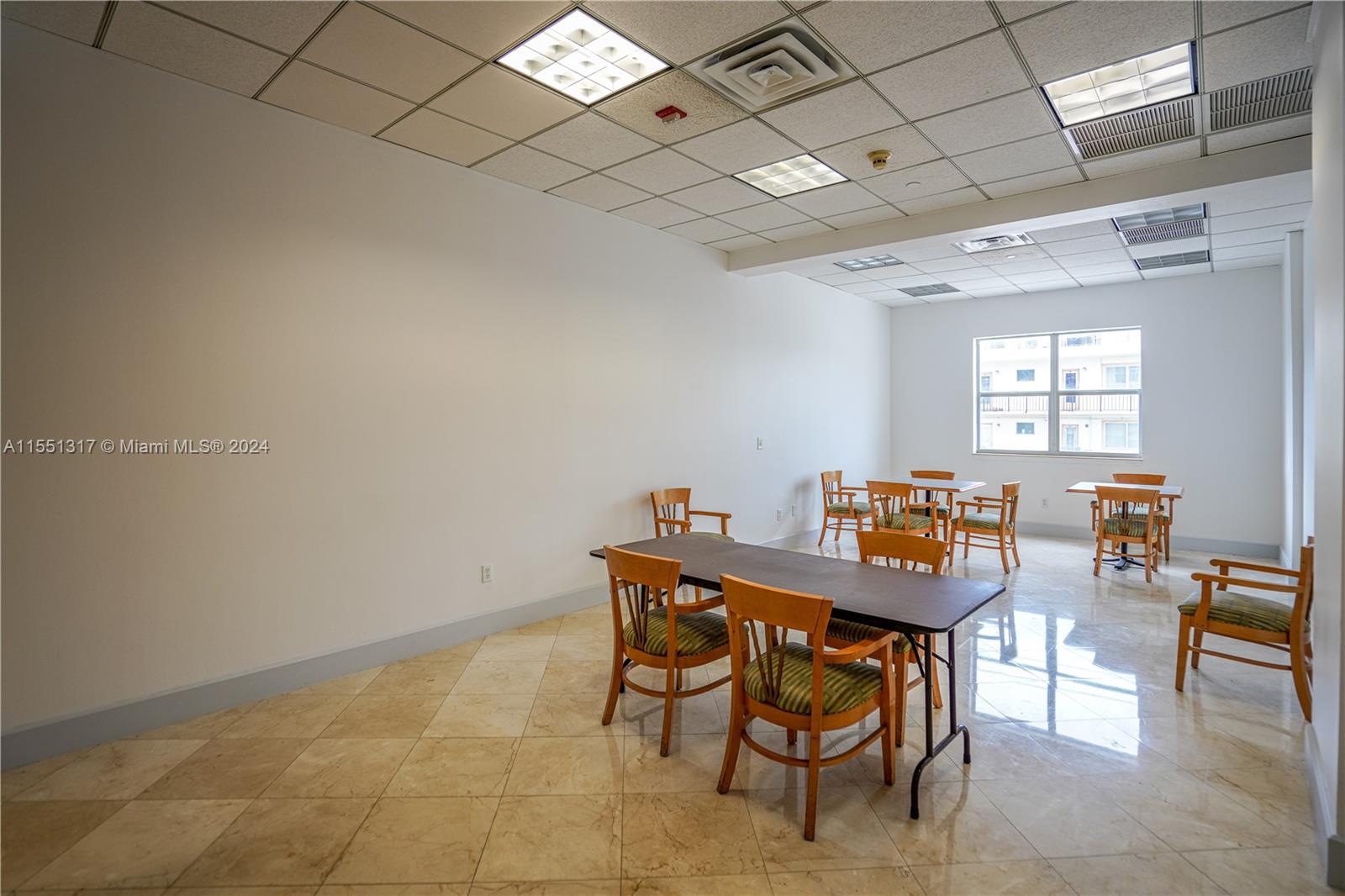 401 69th St 609, Miami Beach, Florida 33141, 1 Bedroom Bedrooms, ,1 BathroomBathrooms,Residential,For Sale,401 69th St 609,A11551317