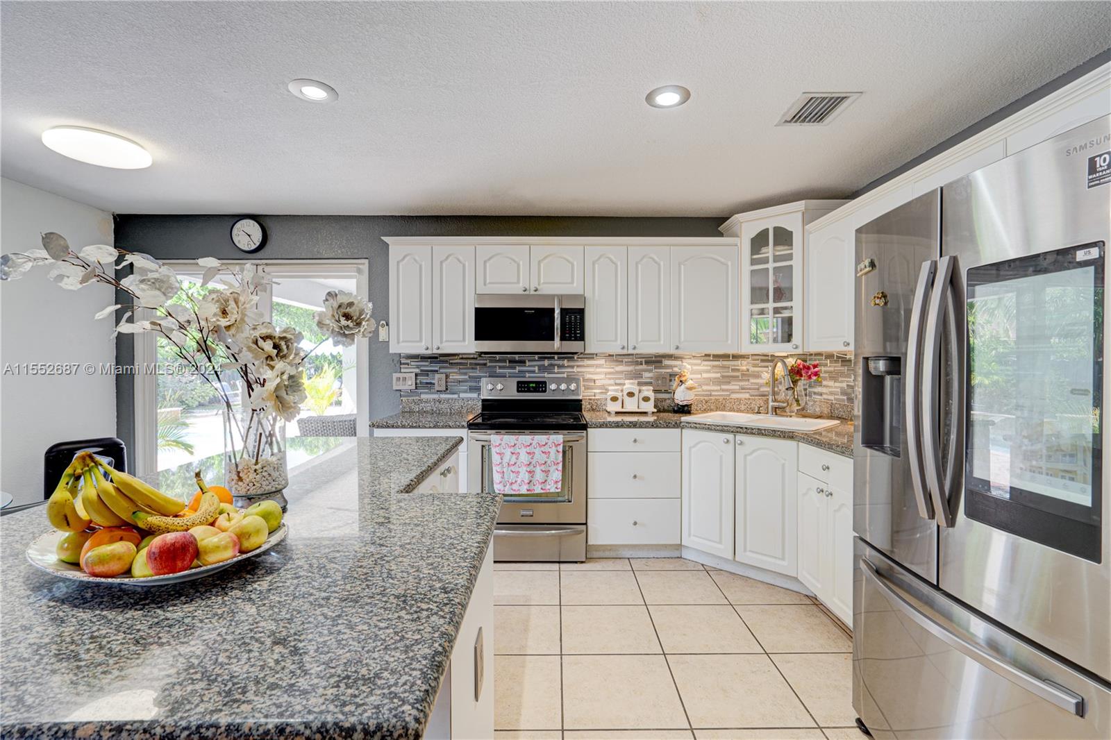 15750 SW 45th St, Miami, Florida 33185, 4 Bedrooms Bedrooms, ,3 BathroomsBathrooms,Residential,For Sale,15750 SW 45th St,A11552687