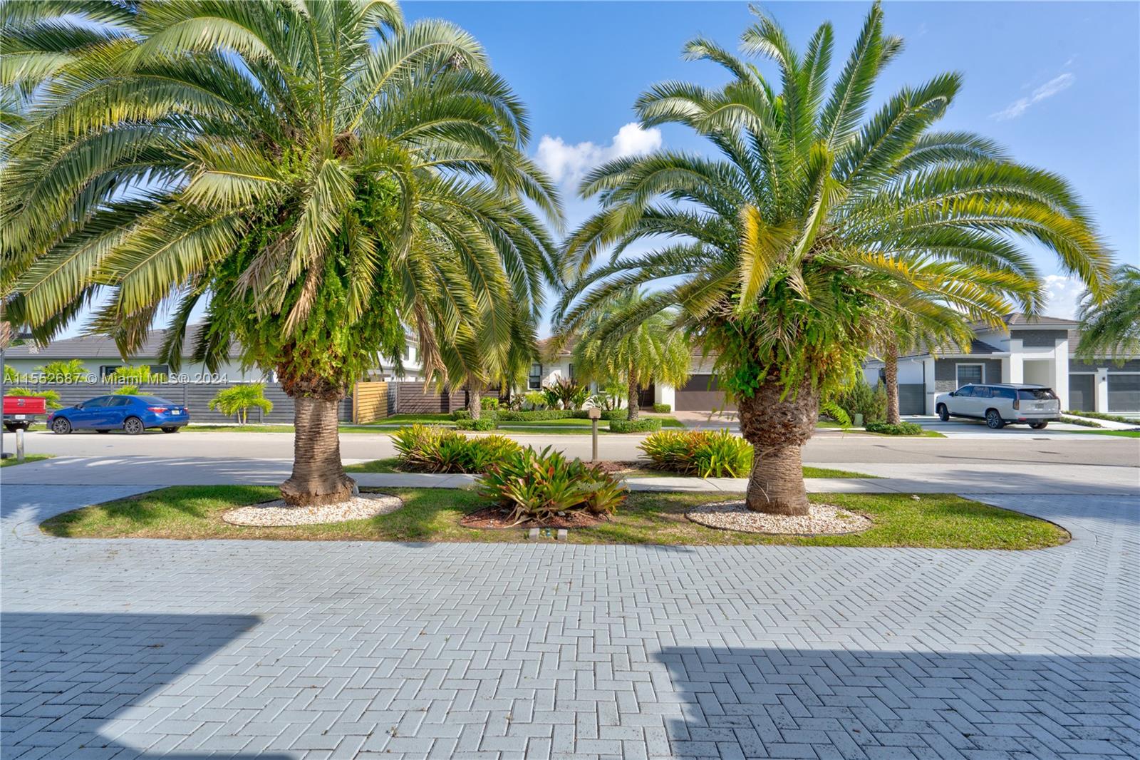 15750 SW 45th St, Miami, Florida 33185, 4 Bedrooms Bedrooms, ,3 BathroomsBathrooms,Residential,For Sale,15750 SW 45th St,A11552687