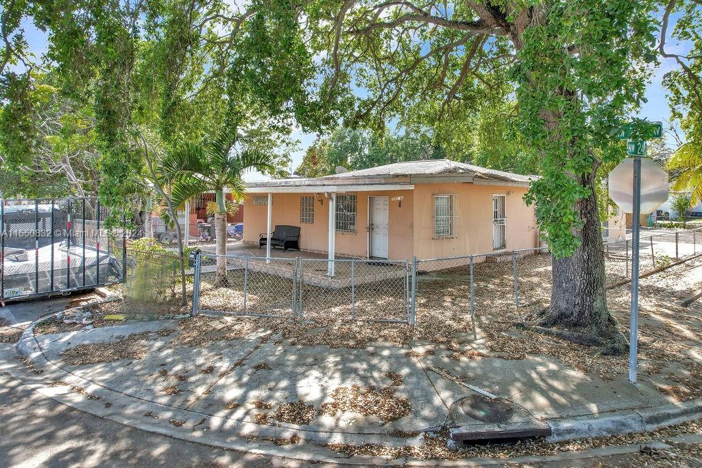 2340 NW 24th Ave, Miami, Florida 33142, ,Residentialincome,For Sale,2340 NW 24th Ave,A11550832