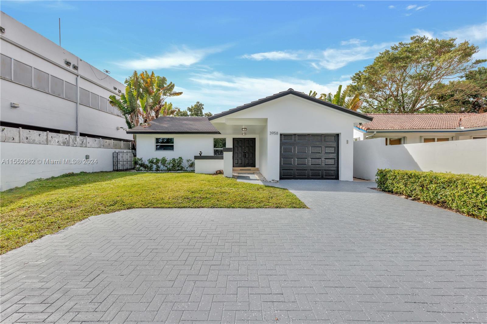 3958 SW 62nd Ave  For Sale A11552962, FL