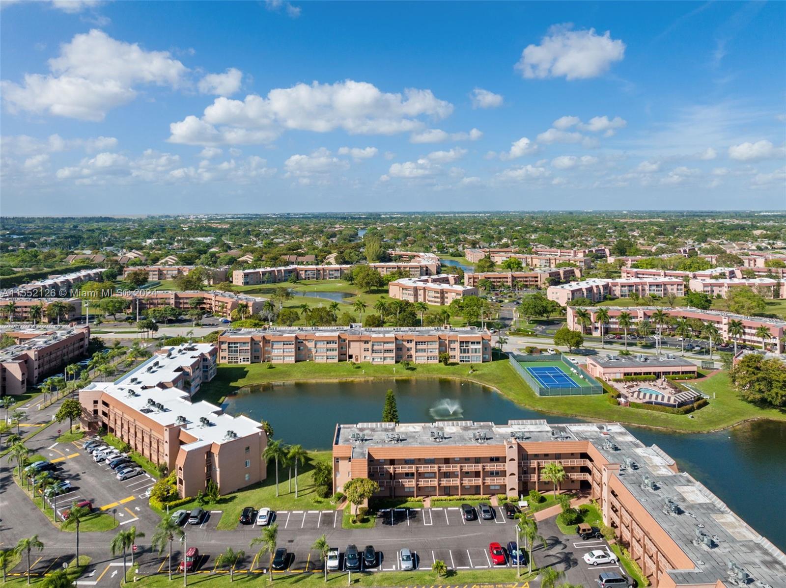 9620 Sunrise Lakes Blvd 301, Sunrise, Florida 33322, 2 Bedrooms Bedrooms, ,2 BathroomsBathrooms,Residential,For Sale,9620 Sunrise Lakes Blvd 301,A11552126