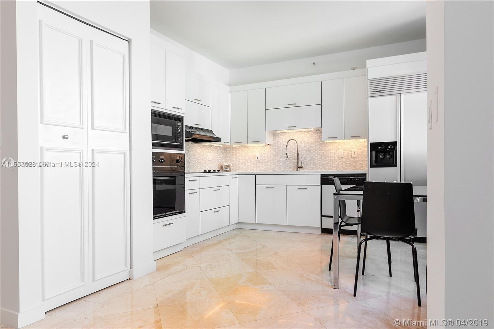 300 S Pointe Dr 909, Miami Beach, Florida 33139, 1 Bedroom Bedrooms, ,1 BathroomBathrooms,Residential,For Sale,300 S Pointe Dr 909,A11553028