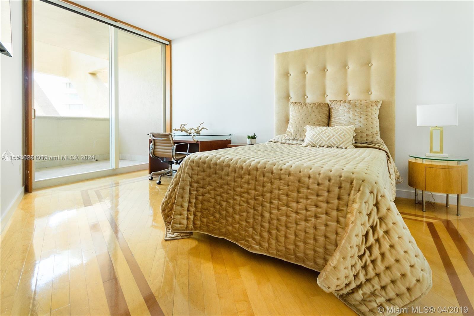 300 S Pointe Dr 909, Miami Beach, Florida 33139, 1 Bedroom Bedrooms, ,1 BathroomBathrooms,Residential,For Sale,300 S Pointe Dr 909,A11553028