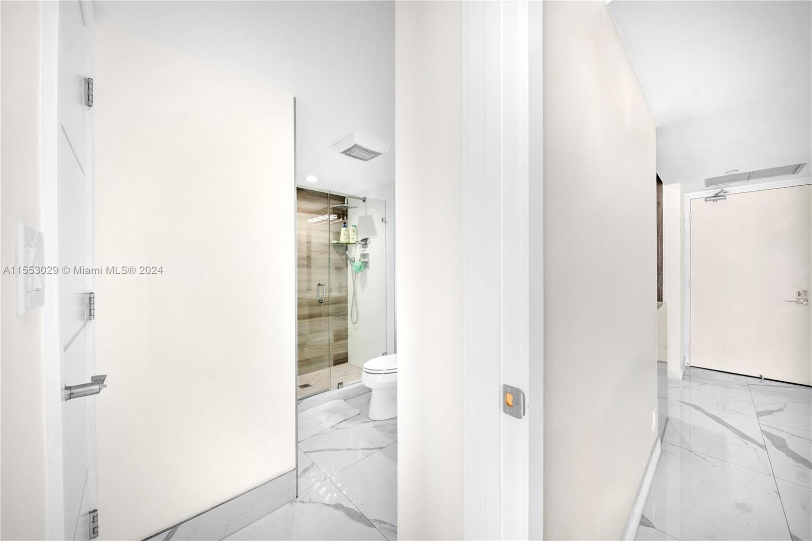 20335 W Country Club Dr 2602, Aventura, Florida 33180, 2 Bedrooms Bedrooms, ,2 BathroomsBathrooms,Residential,For Sale,20335 W Country Club Dr 2602,A11553029