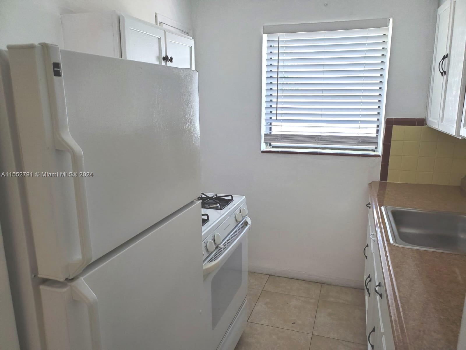 8420 Byron Ave 11, Miami Beach, Florida 33141, 2 Bedrooms Bedrooms, ,2 BathroomsBathrooms,Residential,For Sale,8420 Byron Ave 11,A11552791