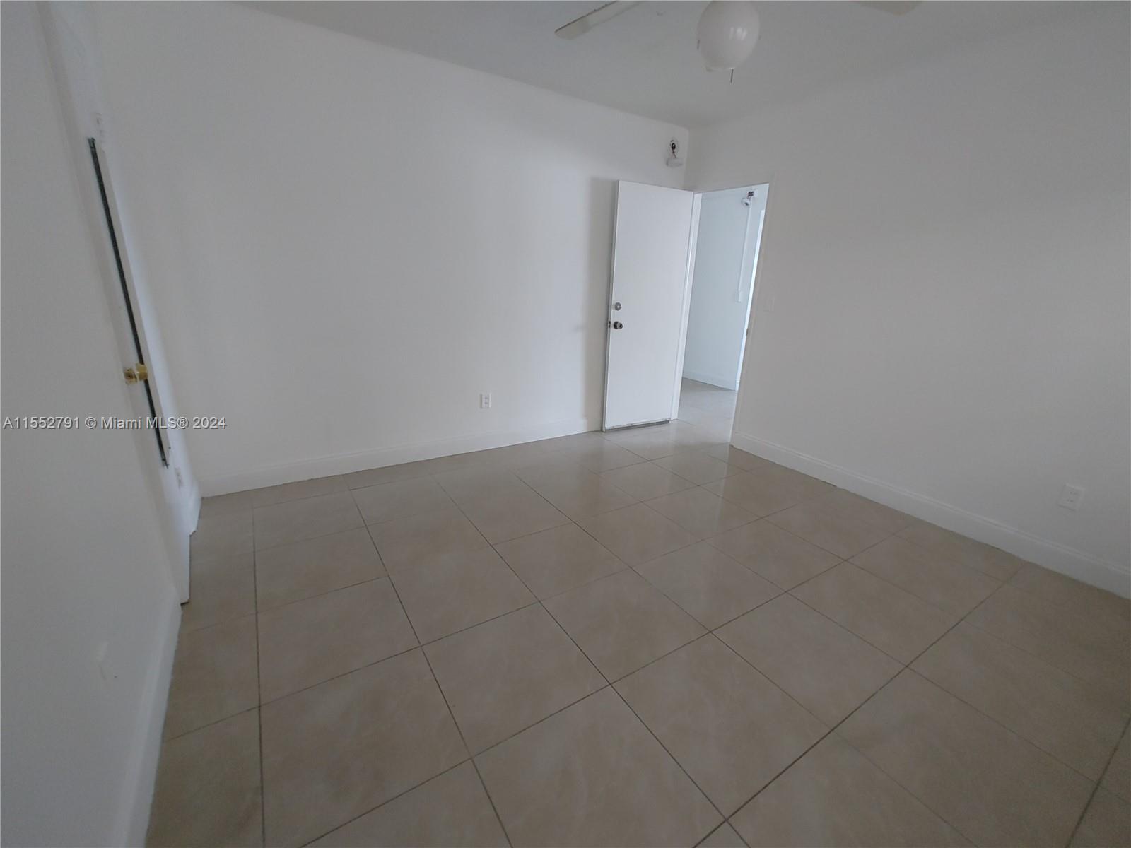 8420 Byron Ave 11, Miami Beach, Florida 33141, 2 Bedrooms Bedrooms, ,2 BathroomsBathrooms,Residential,For Sale,8420 Byron Ave 11,A11552791