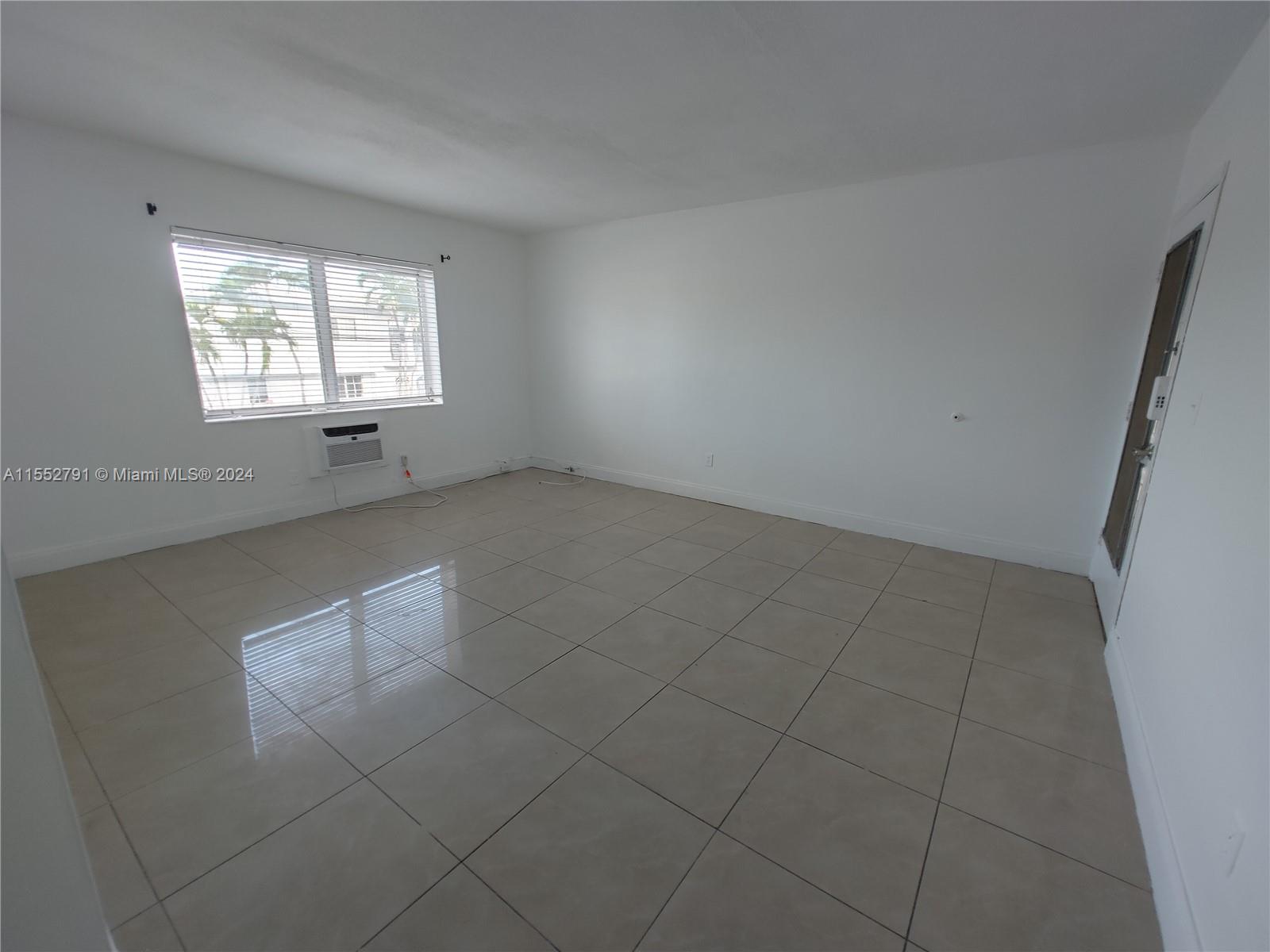 8420 Byron Ave 11, Miami Beach, Florida 33141, 2 Bedrooms Bedrooms, ,2 BathroomsBathrooms,Residential,For Sale,8420 Byron Ave 11,A11552791