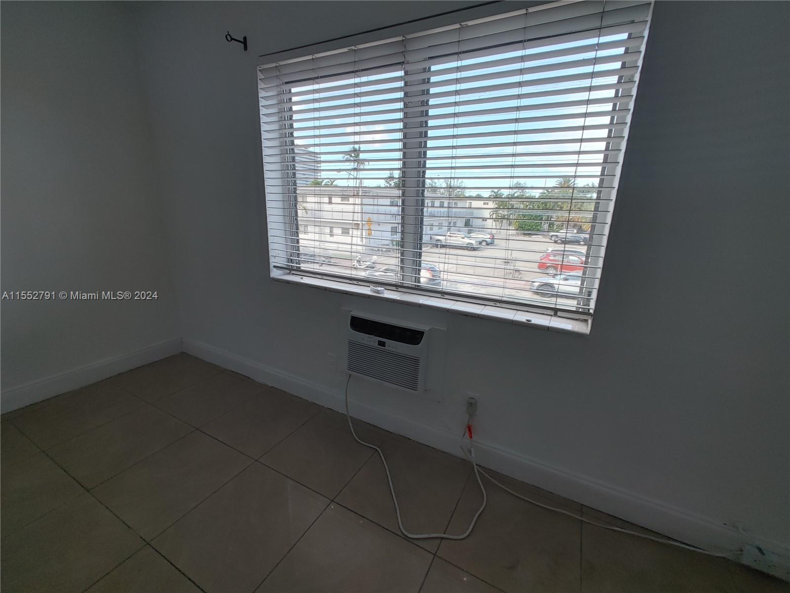 8420 Byron Ave 11, Miami Beach, Florida 33141, 2 Bedrooms Bedrooms, ,2 BathroomsBathrooms,Residential,For Sale,8420 Byron Ave 11,A11552791