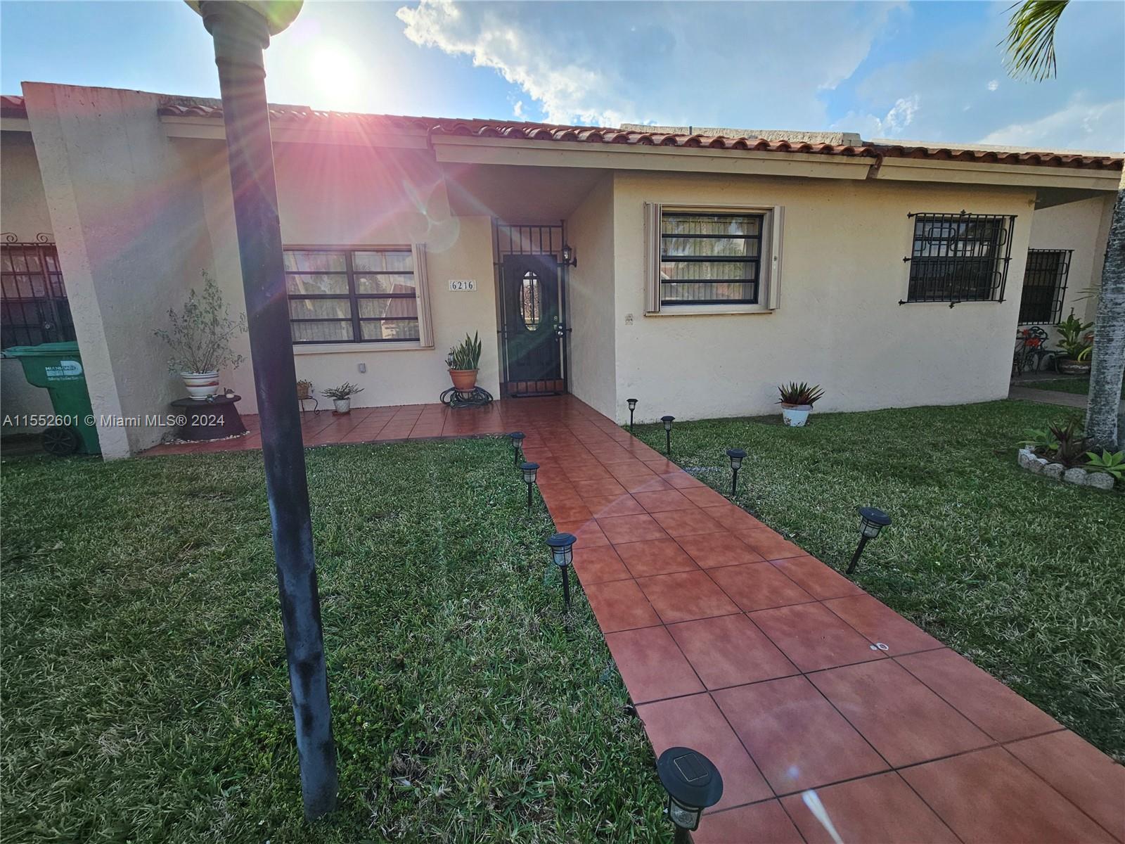 Undisclosed For Sale A11552601, FL