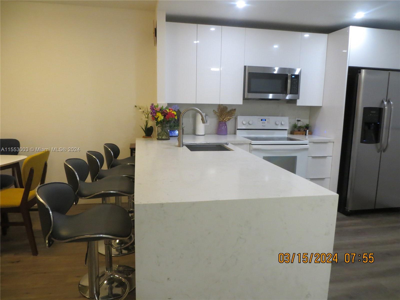 8341 Sands Point Blvd B102, Tamarac, Florida 33321, 2 Bedrooms Bedrooms, ,2 BathroomsBathrooms,Residential,For Sale,8341 Sands Point Blvd B102,A11553003