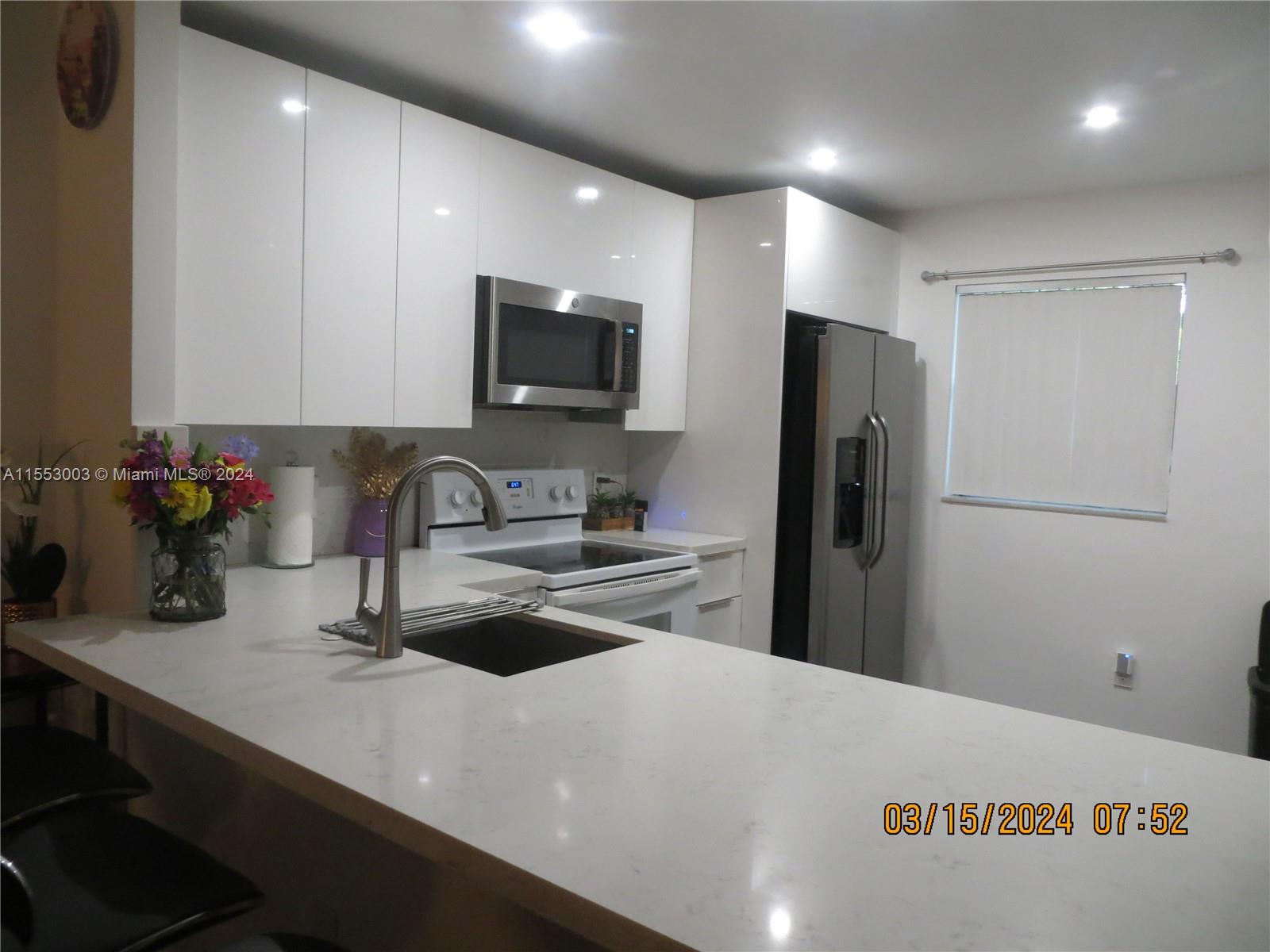 8341 Sands Point Blvd B102, Tamarac, Florida 33321, 2 Bedrooms Bedrooms, ,2 BathroomsBathrooms,Residential,For Sale,8341 Sands Point Blvd B102,A11553003