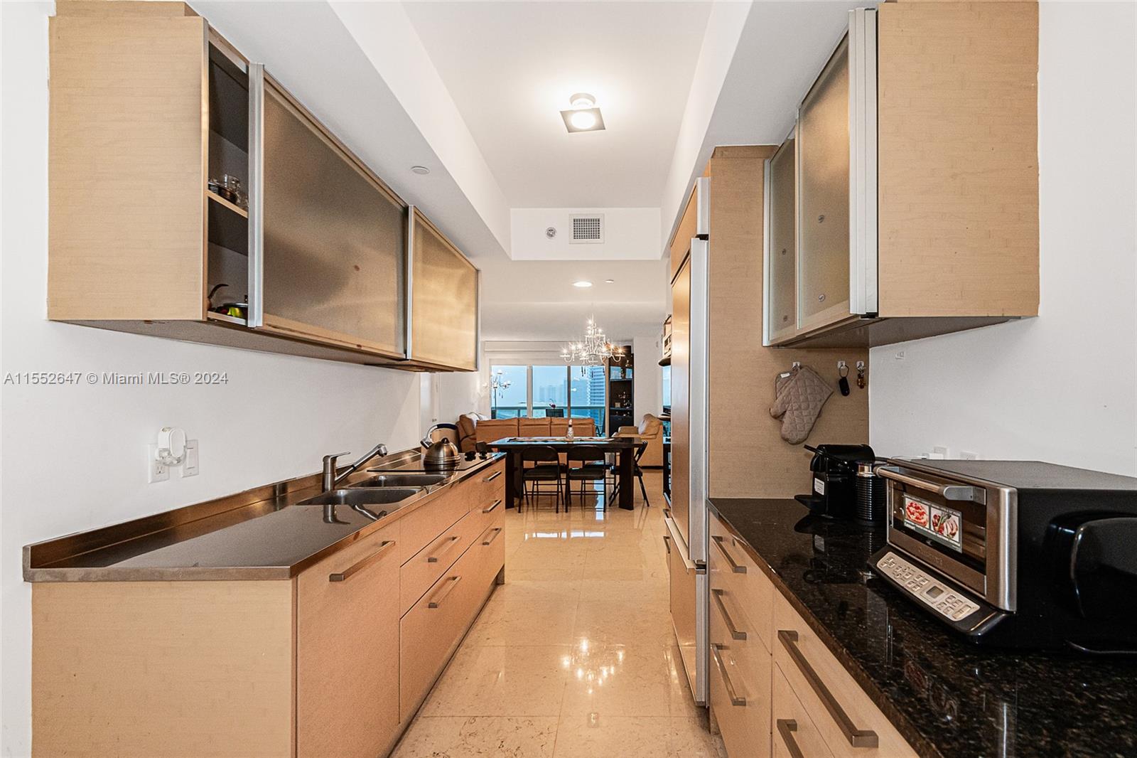 1850 S Ocean Dr 2007, Hallandale Beach, Florida 33009, 3 Bedrooms Bedrooms, ,3 BathroomsBathrooms,Residential,For Sale,1850 S Ocean Dr 2007,A11552647