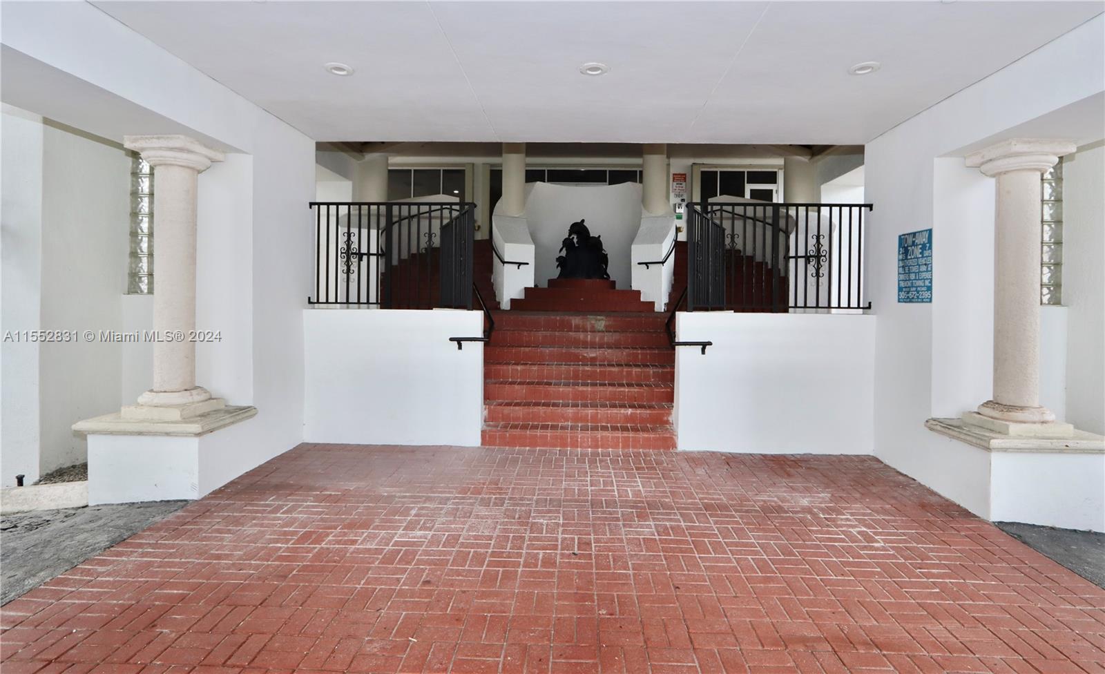 6422 Collins Ave 1603, Miami Beach, Florida 33141, 2 Bedrooms Bedrooms, ,2 BathroomsBathrooms,Residential,For Sale,6422 Collins Ave 1603,A11552831