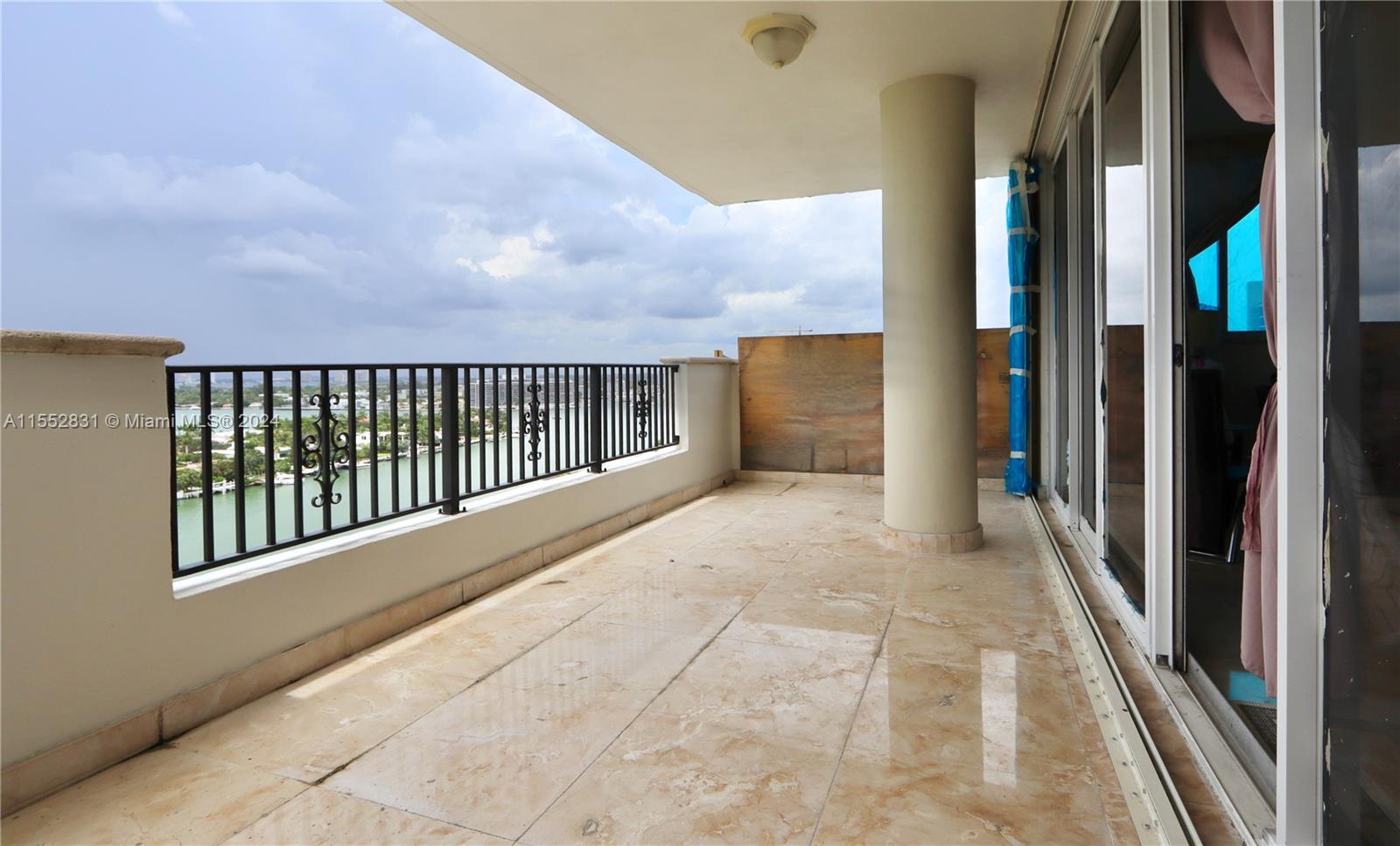 6422 Collins Ave 1603, Miami Beach, Florida 33141, 2 Bedrooms Bedrooms, ,2 BathroomsBathrooms,Residential,For Sale,6422 Collins Ave 1603,A11552831