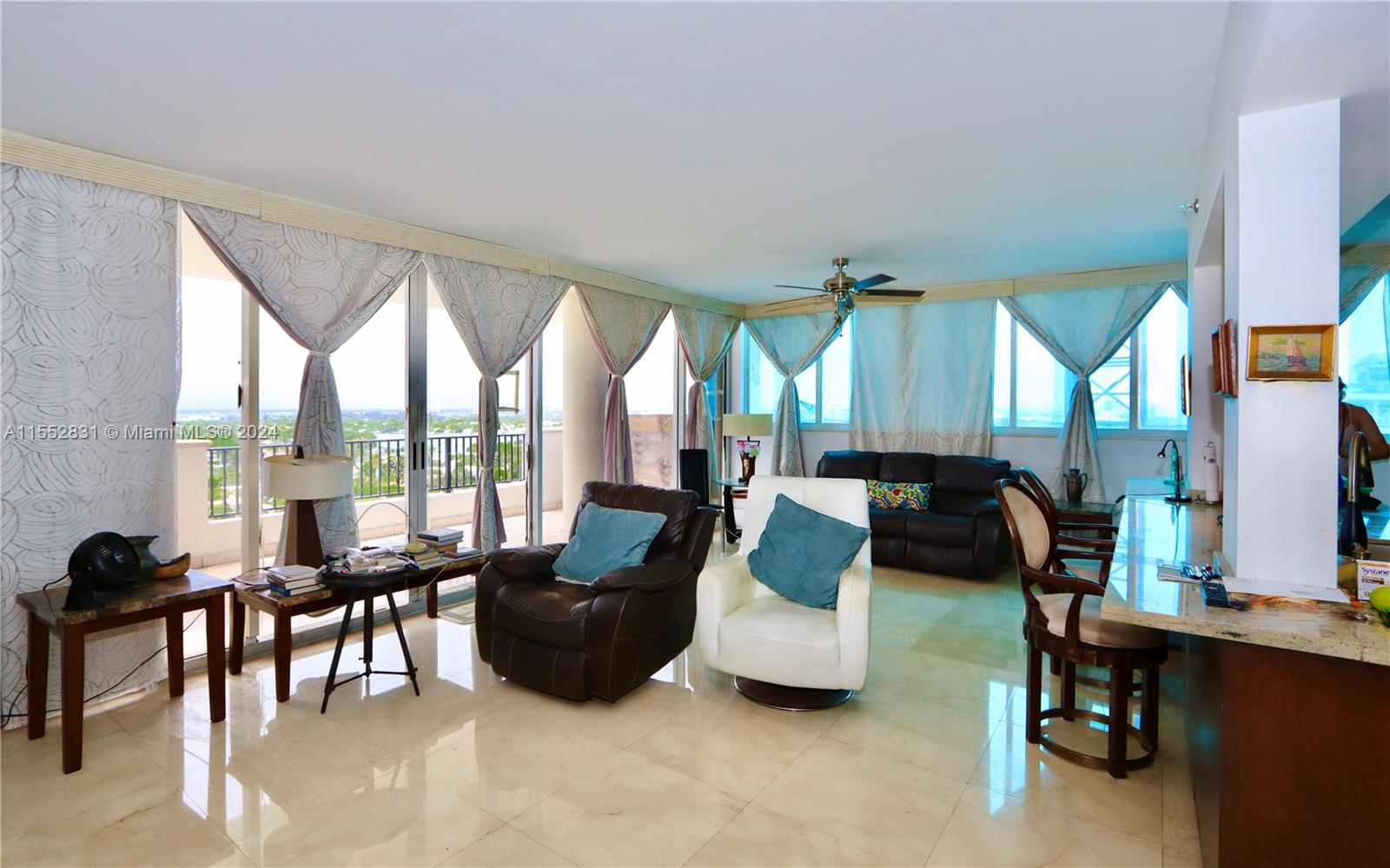 6422 Collins Ave 1603, Miami Beach, Florida 33141, 2 Bedrooms Bedrooms, ,2 BathroomsBathrooms,Residential,For Sale,6422 Collins Ave 1603,A11552831