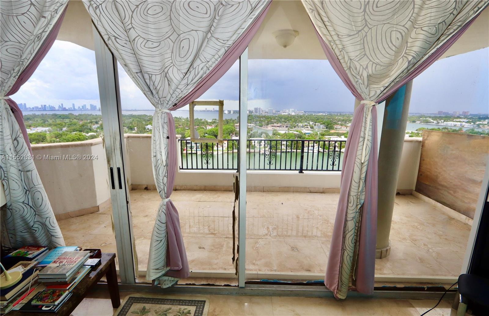 6422 Collins Ave 1603, Miami Beach, Florida 33141, 2 Bedrooms Bedrooms, ,2 BathroomsBathrooms,Residential,For Sale,6422 Collins Ave 1603,A11552831