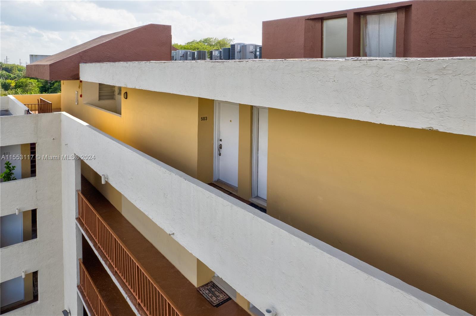 8870 Fontainebleau Blvd 503, Miami, Florida 33172, 2 Bedrooms Bedrooms, ,1 BathroomBathrooms,Residential,For Sale,8870 Fontainebleau Blvd 503,A11553117