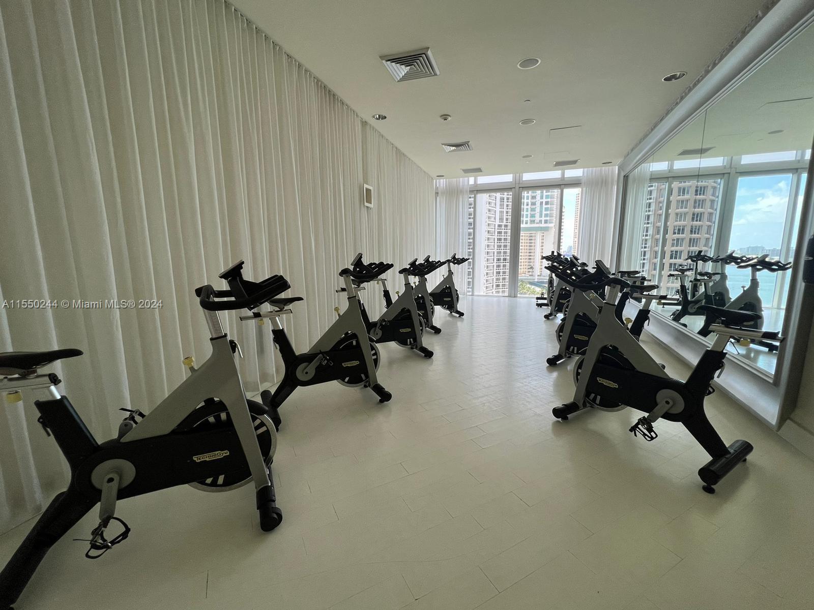 495 Brickell Ave 4907, Miami, Florida 33131, 1 Bedroom Bedrooms, ,1 BathroomBathrooms,Residential,For Sale,495 Brickell Ave 4907,A11550244