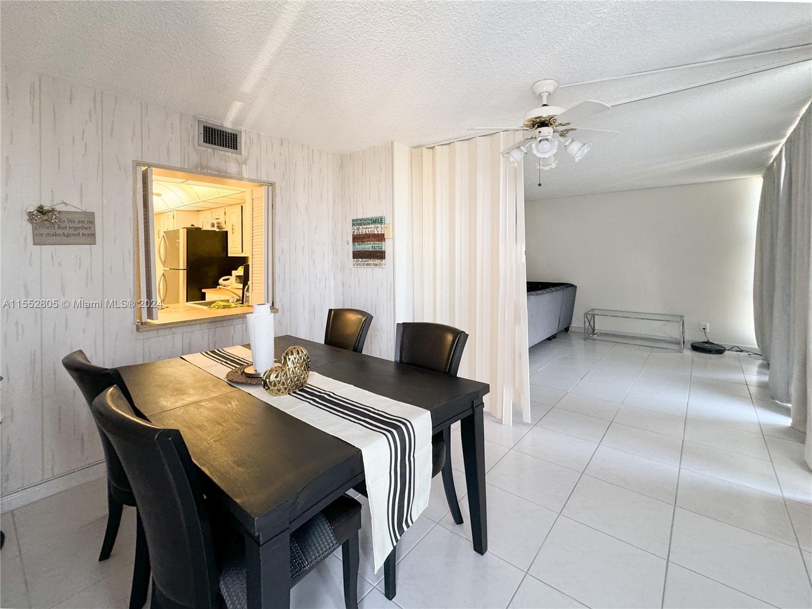 1000 Parkview Dr 703, Hallandale Beach, Florida 33009, 2 Bedrooms Bedrooms, ,1 BathroomBathrooms,Residential,For Sale,1000 Parkview Dr 703,A11552805