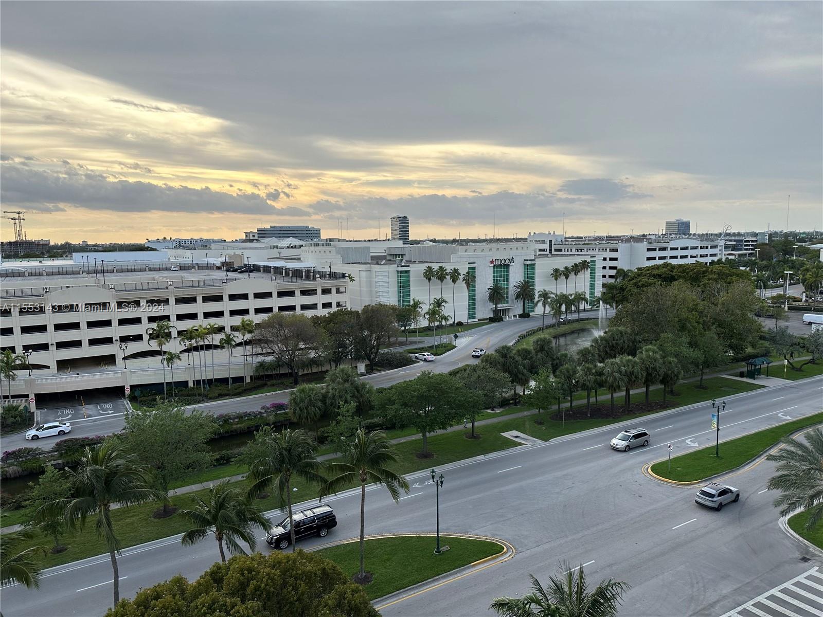 19501 W Country Club Dr 809, Aventura, Florida 33180, 2 Bedrooms Bedrooms, ,2 BathroomsBathrooms,Residential,For Sale,19501 W Country Club Dr 809,A11553143