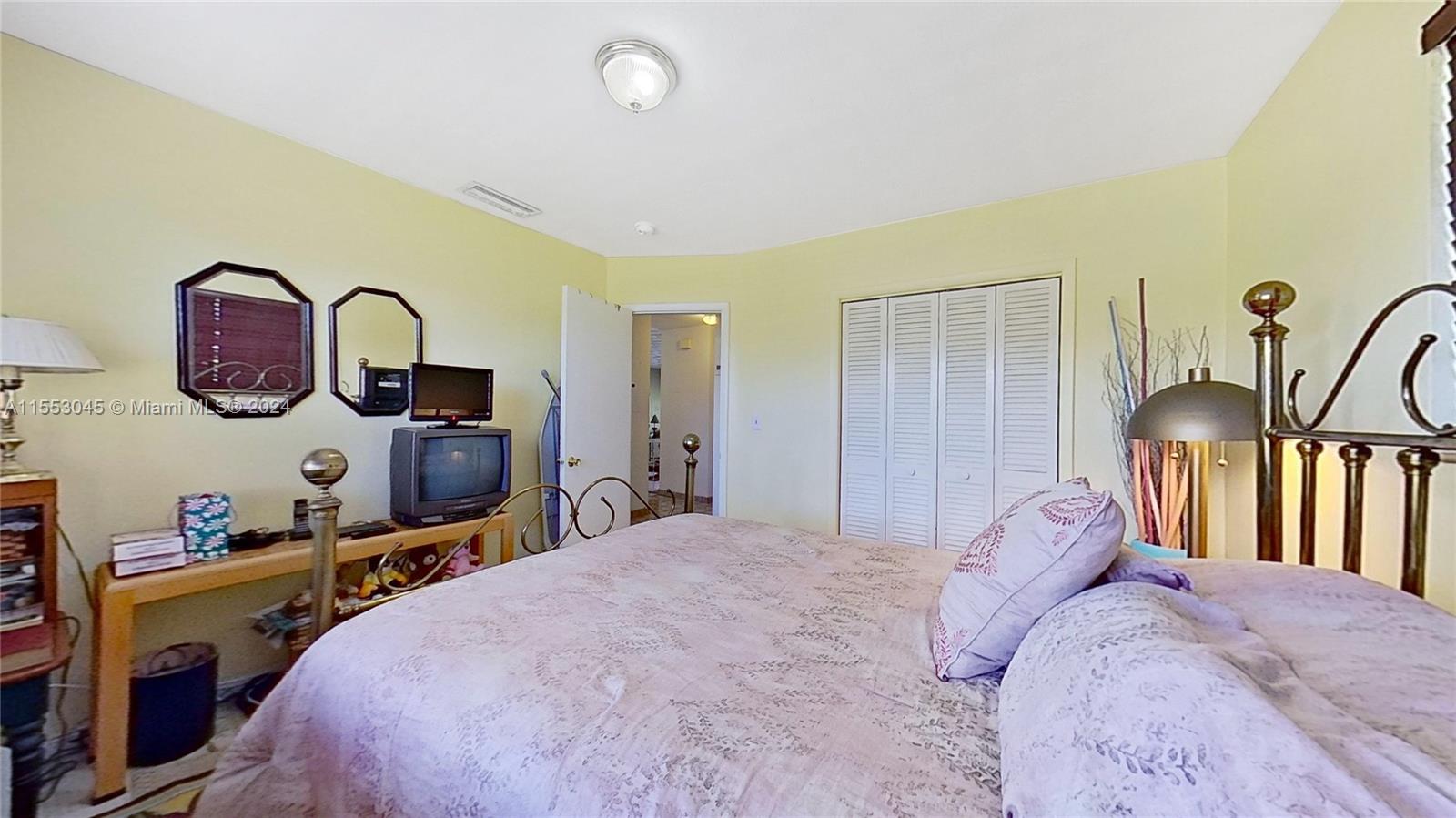 8965 SW 126th Ter, Miami, Florida 33176, 3 Bedrooms Bedrooms, ,2 BathroomsBathrooms,Residential,For Sale,8965 SW 126th Ter,A11553045