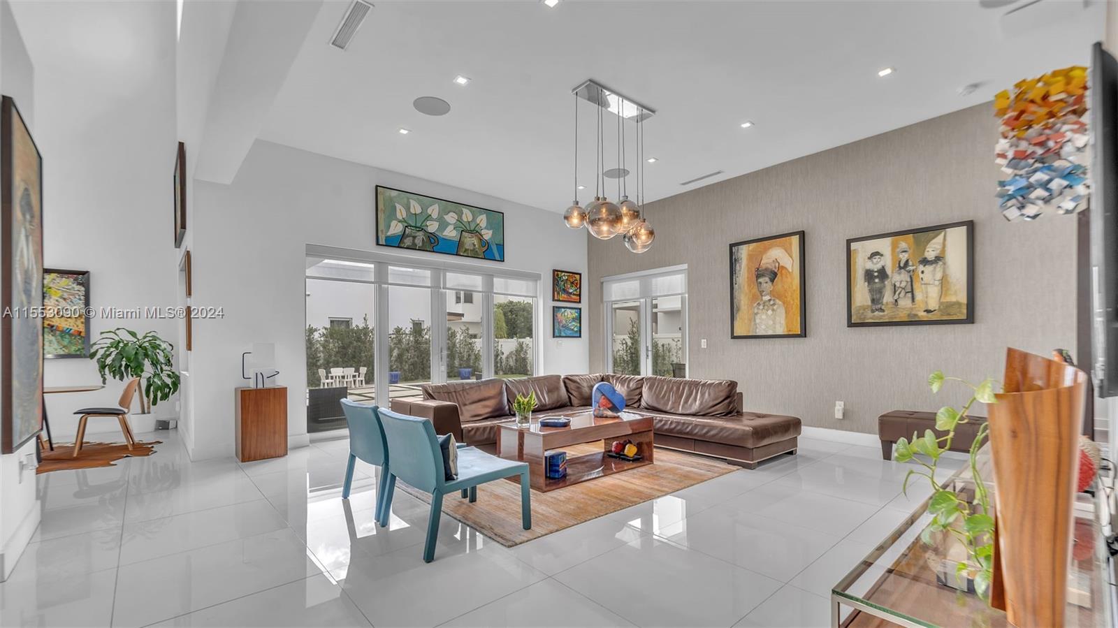 8248 NW 34th Dr, Doral, Florida 33122, 5 Bedrooms Bedrooms, ,6 BathroomsBathrooms,Residential,For Sale,8248 NW 34th Dr,A11553090