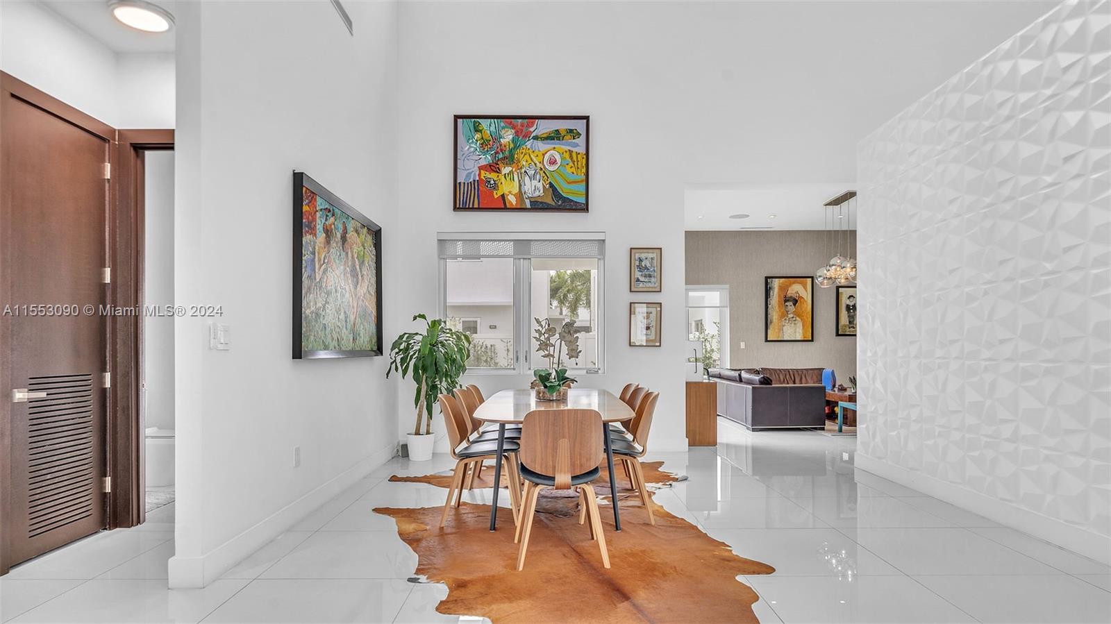 8248 NW 34th Dr, Doral, Florida 33122, 5 Bedrooms Bedrooms, ,6 BathroomsBathrooms,Residential,For Sale,8248 NW 34th Dr,A11553090