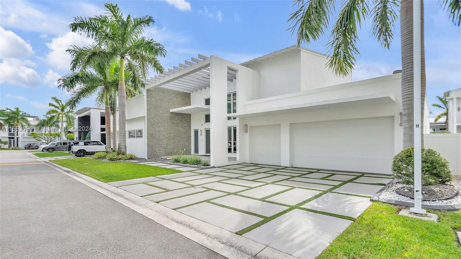 8248 NW 34th Dr, Doral, Florida 33122, 5 Bedrooms Bedrooms, ,6 BathroomsBathrooms,Residential,For Sale,8248 NW 34th Dr,A11553090