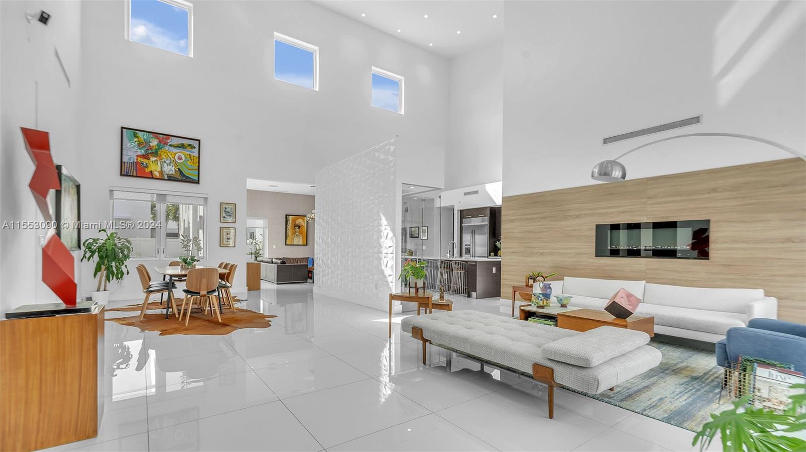 8248 NW 34th Dr, Doral, Florida 33122, 5 Bedrooms Bedrooms, ,6 BathroomsBathrooms,Residential,For Sale,8248 NW 34th Dr,A11553090