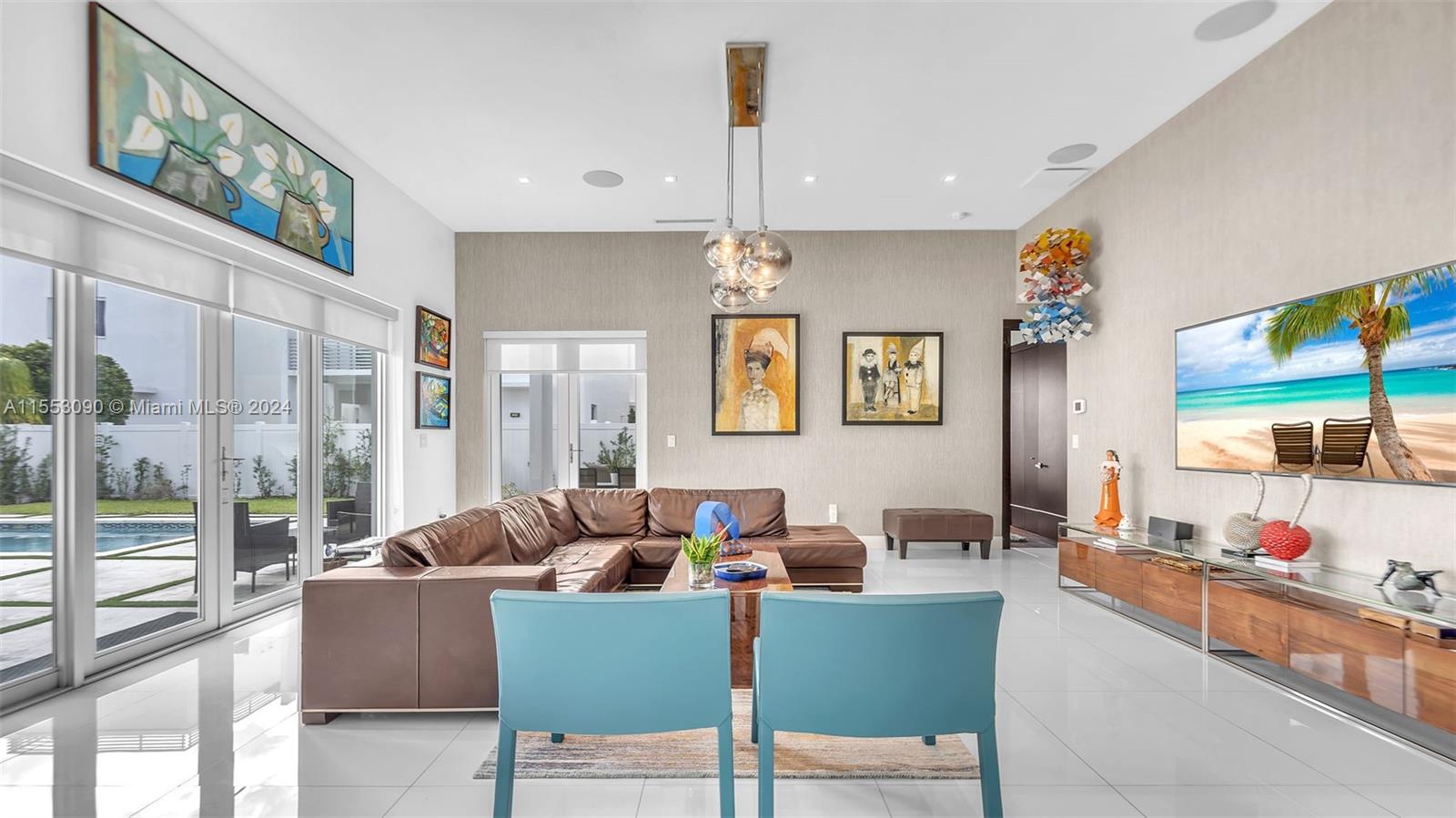 8248 NW 34th Dr, Doral, Florida 33122, 5 Bedrooms Bedrooms, ,6 BathroomsBathrooms,Residential,For Sale,8248 NW 34th Dr,A11553090