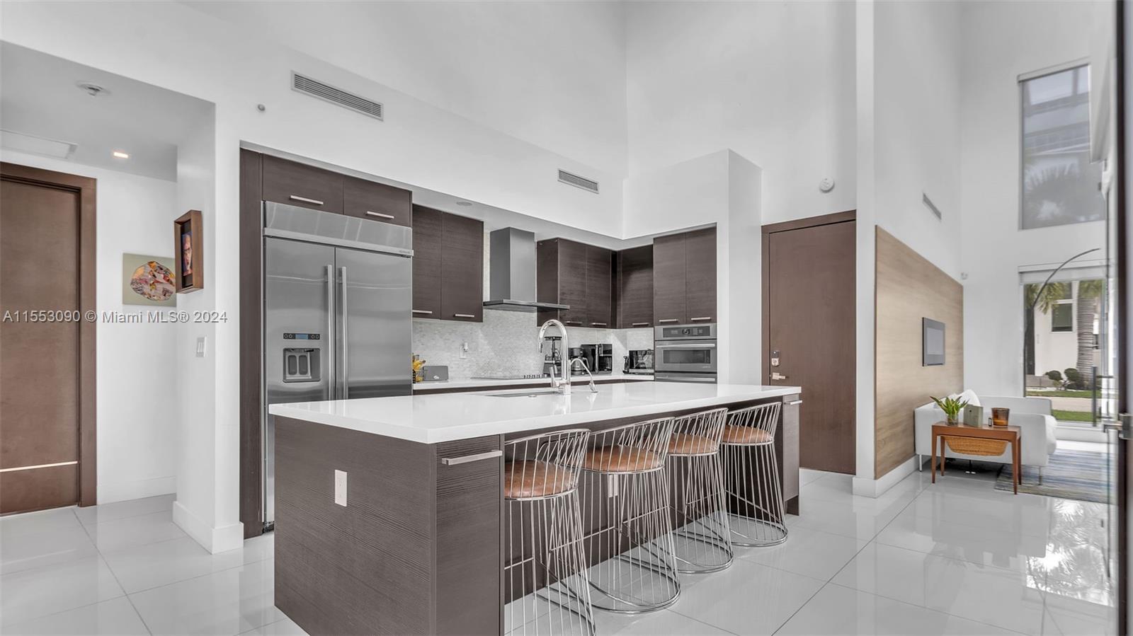 8248 NW 34th Dr, Doral, Florida 33122, 5 Bedrooms Bedrooms, ,6 BathroomsBathrooms,Residential,For Sale,8248 NW 34th Dr,A11553090