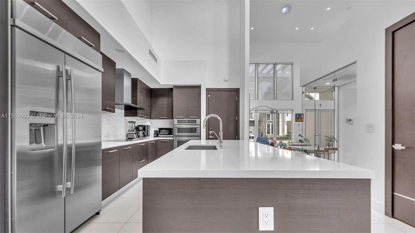 8248 NW 34th Dr, Doral, Florida 33122, 5 Bedrooms Bedrooms, ,6 BathroomsBathrooms,Residential,For Sale,8248 NW 34th Dr,A11553090