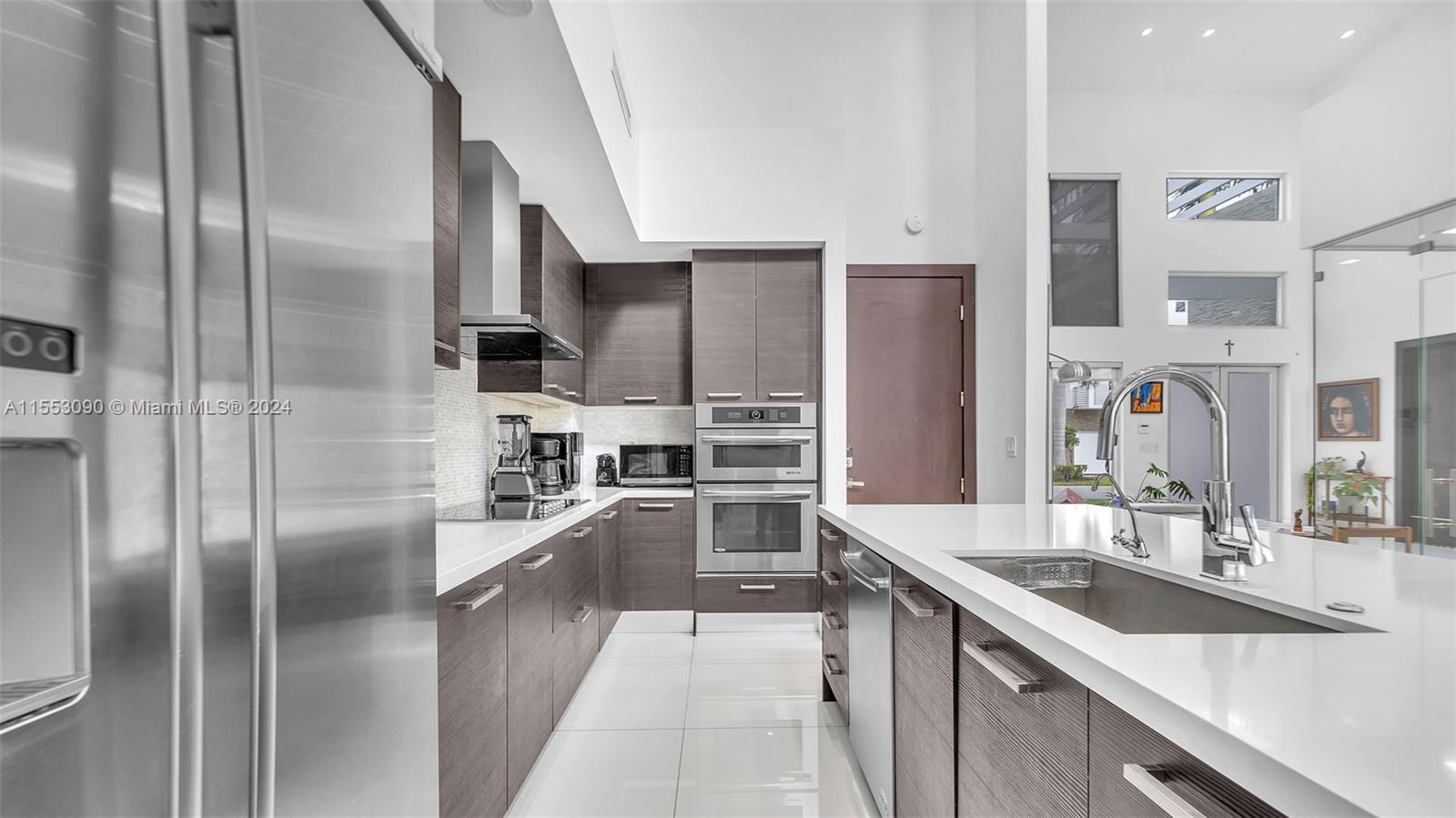 8248 NW 34th Dr, Doral, Florida 33122, 5 Bedrooms Bedrooms, ,6 BathroomsBathrooms,Residential,For Sale,8248 NW 34th Dr,A11553090