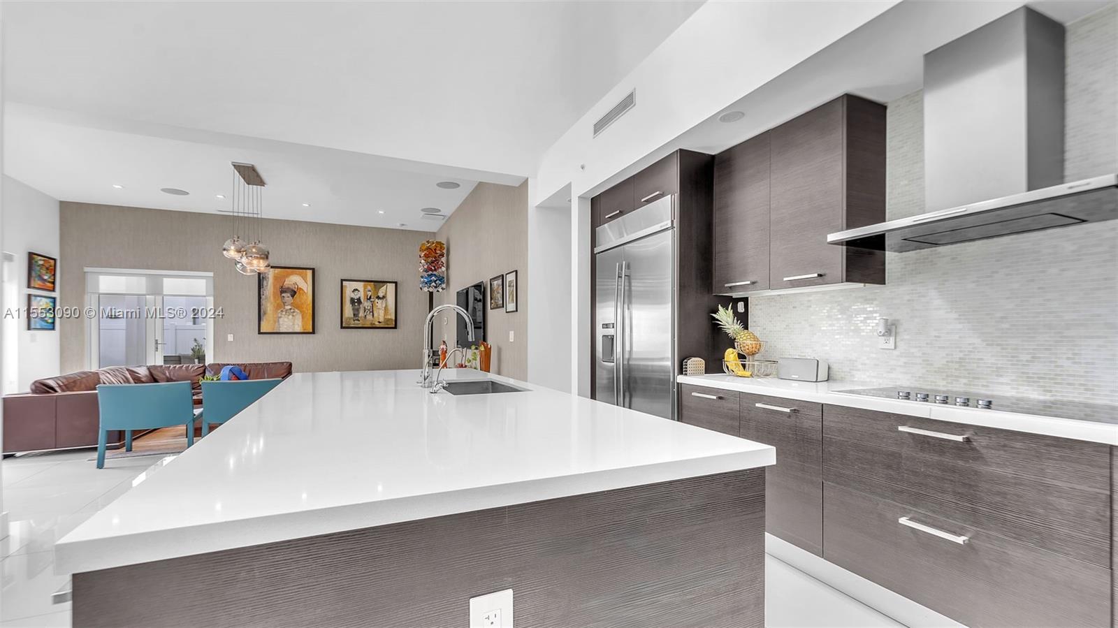 8248 NW 34th Dr, Doral, Florida 33122, 5 Bedrooms Bedrooms, ,6 BathroomsBathrooms,Residential,For Sale,8248 NW 34th Dr,A11553090