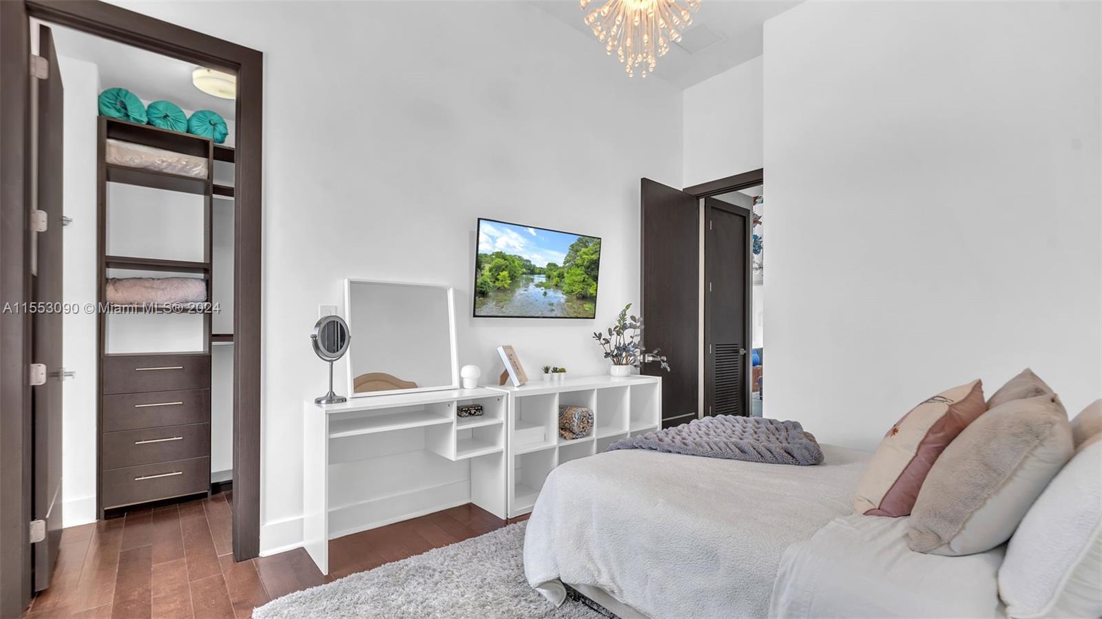 8248 NW 34th Dr, Doral, Florida 33122, 5 Bedrooms Bedrooms, ,6 BathroomsBathrooms,Residential,For Sale,8248 NW 34th Dr,A11553090