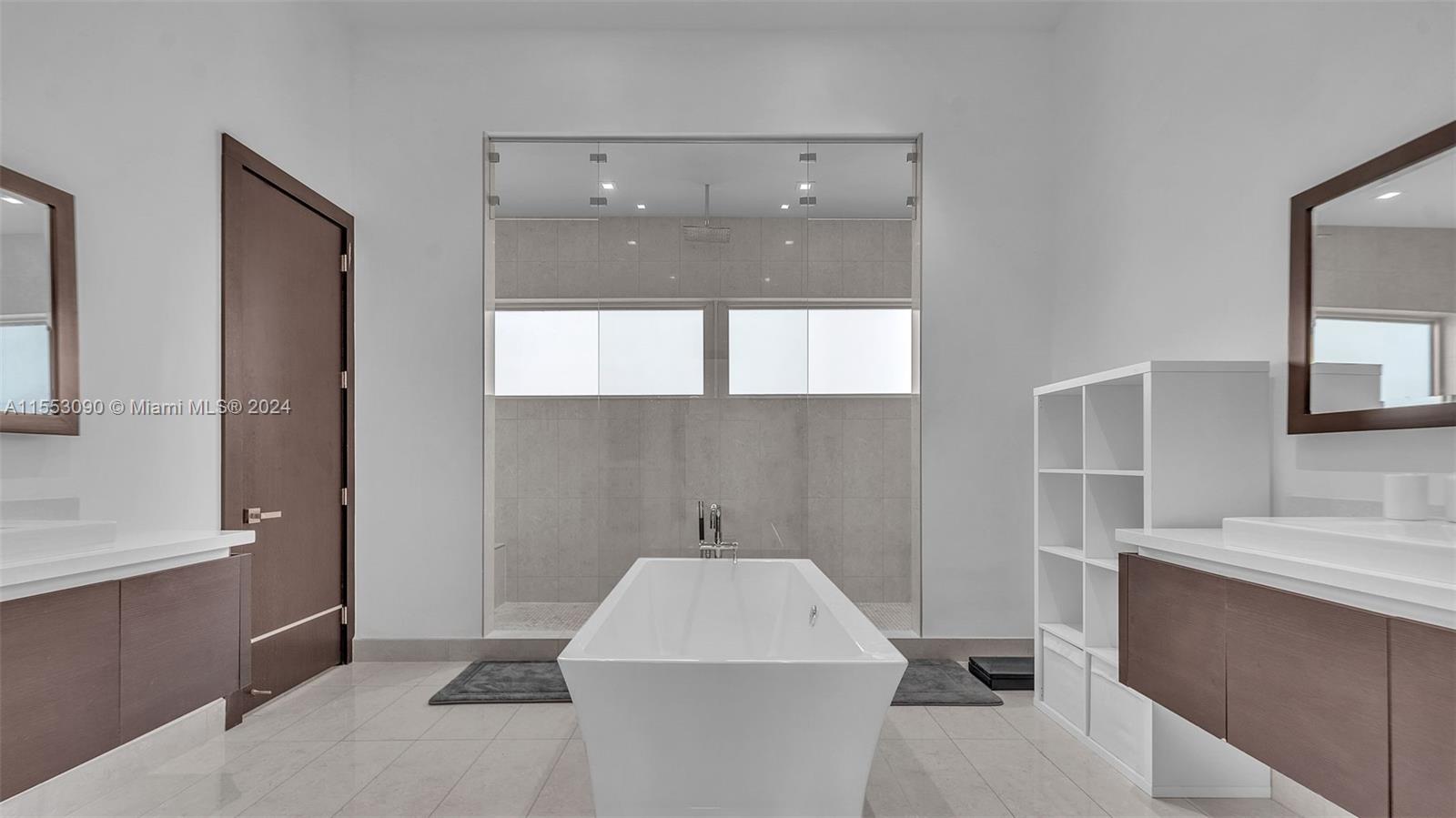 8248 NW 34th Dr, Doral, Florida 33122, 5 Bedrooms Bedrooms, ,6 BathroomsBathrooms,Residential,For Sale,8248 NW 34th Dr,A11553090