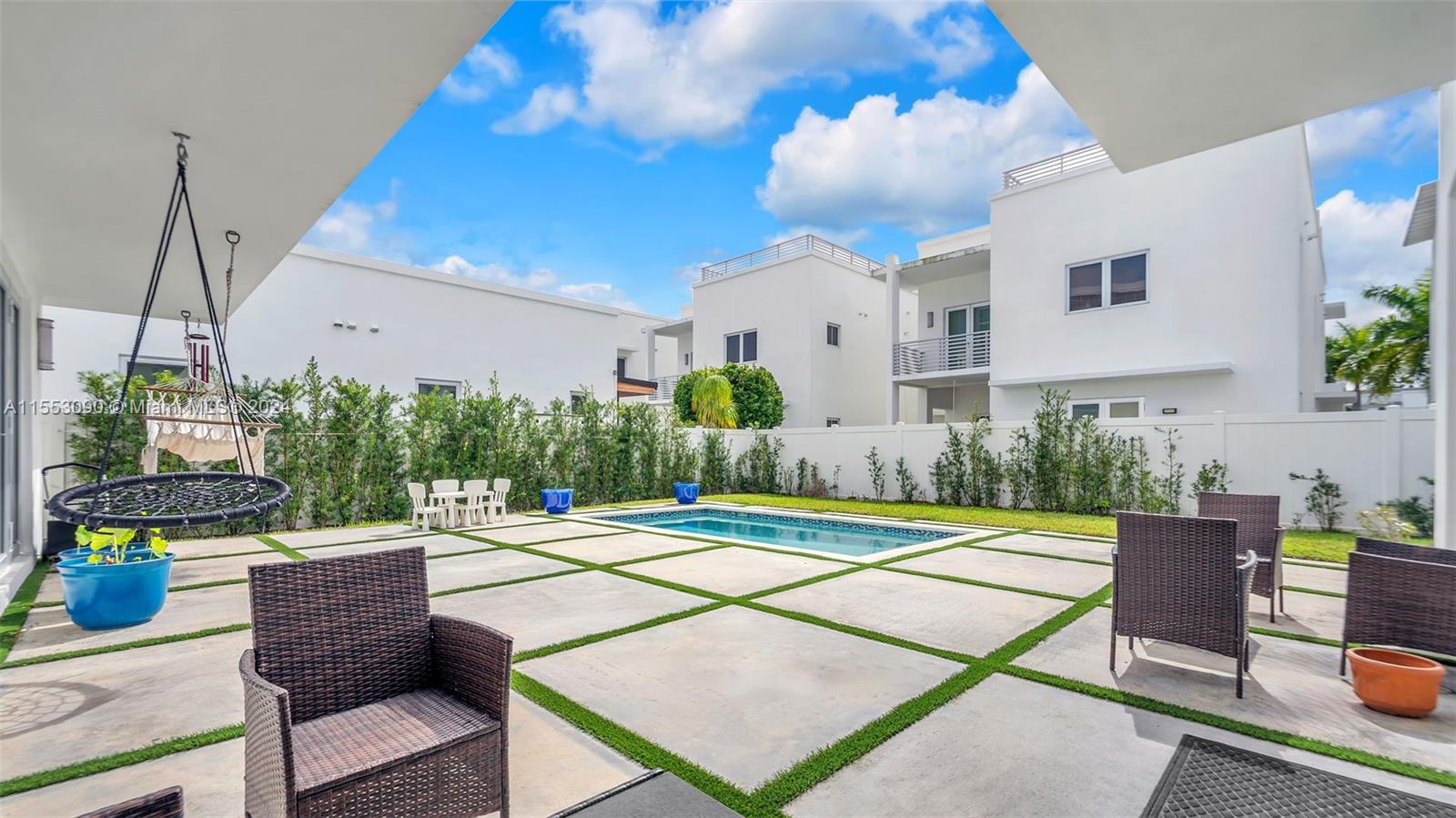 8248 NW 34th Dr, Doral, Florida 33122, 5 Bedrooms Bedrooms, ,6 BathroomsBathrooms,Residential,For Sale,8248 NW 34th Dr,A11553090