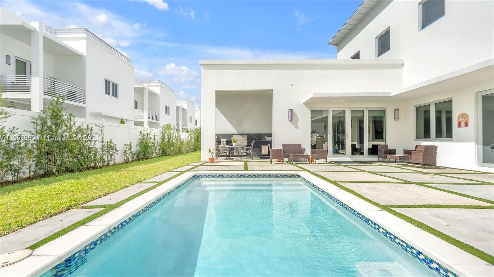 8248 NW 34th Dr, Doral, Florida 33122, 5 Bedrooms Bedrooms, ,6 BathroomsBathrooms,Residential,For Sale,8248 NW 34th Dr,A11553090