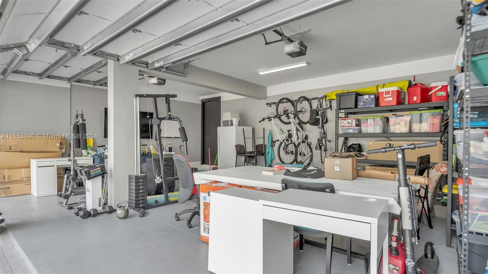 8248 NW 34th Dr, Doral, Florida 33122, 5 Bedrooms Bedrooms, ,6 BathroomsBathrooms,Residential,For Sale,8248 NW 34th Dr,A11553090