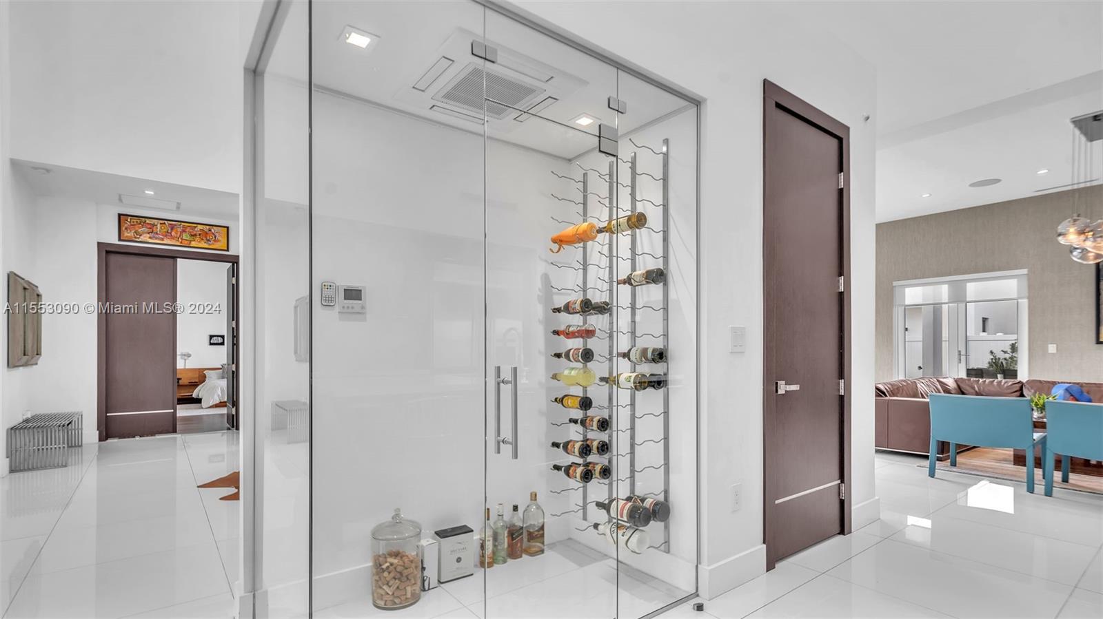 8248 NW 34th Dr, Doral, Florida 33122, 5 Bedrooms Bedrooms, ,6 BathroomsBathrooms,Residential,For Sale,8248 NW 34th Dr,A11553090