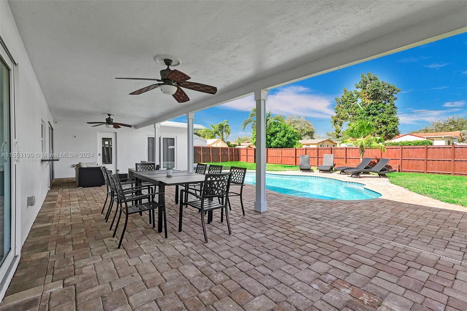 5321 Lincoln St, Hollywood, Florida 33021, 3 Bedrooms Bedrooms, ,2 BathroomsBathrooms,Residential,For Sale,5321 Lincoln St,A11553190