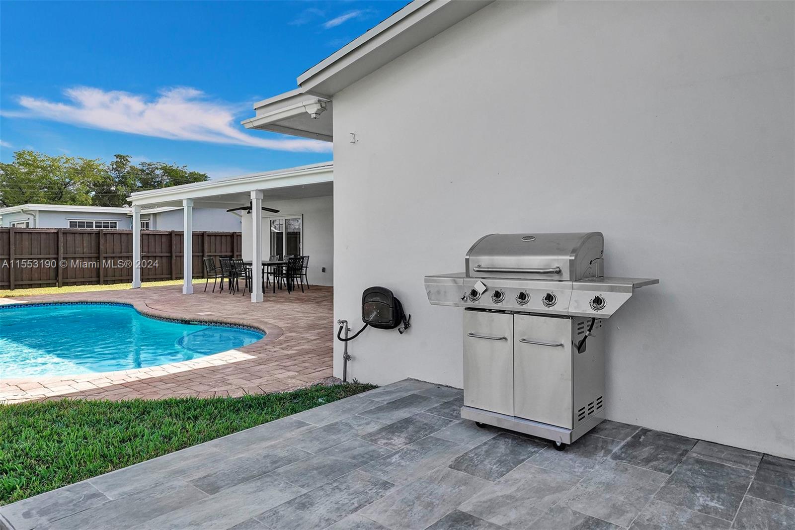 5321 Lincoln St, Hollywood, Florida 33021, 3 Bedrooms Bedrooms, ,2 BathroomsBathrooms,Residential,For Sale,5321 Lincoln St,A11553190