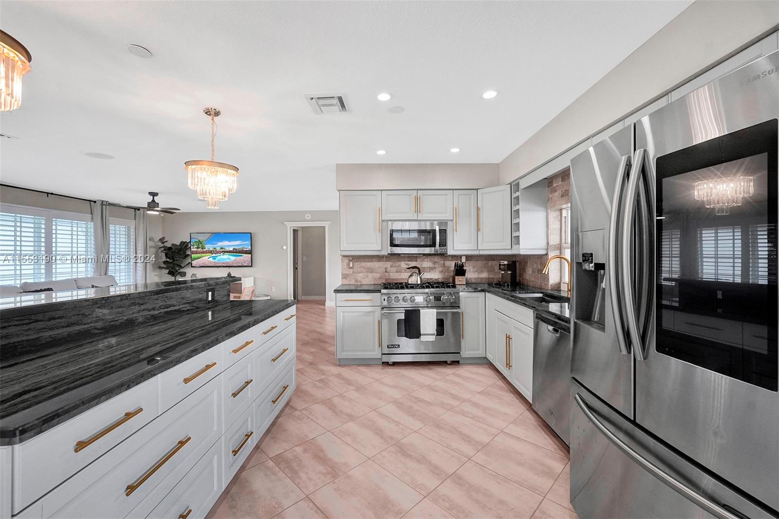 5321 Lincoln St, Hollywood, Florida 33021, 3 Bedrooms Bedrooms, ,2 BathroomsBathrooms,Residential,For Sale,5321 Lincoln St,A11553190