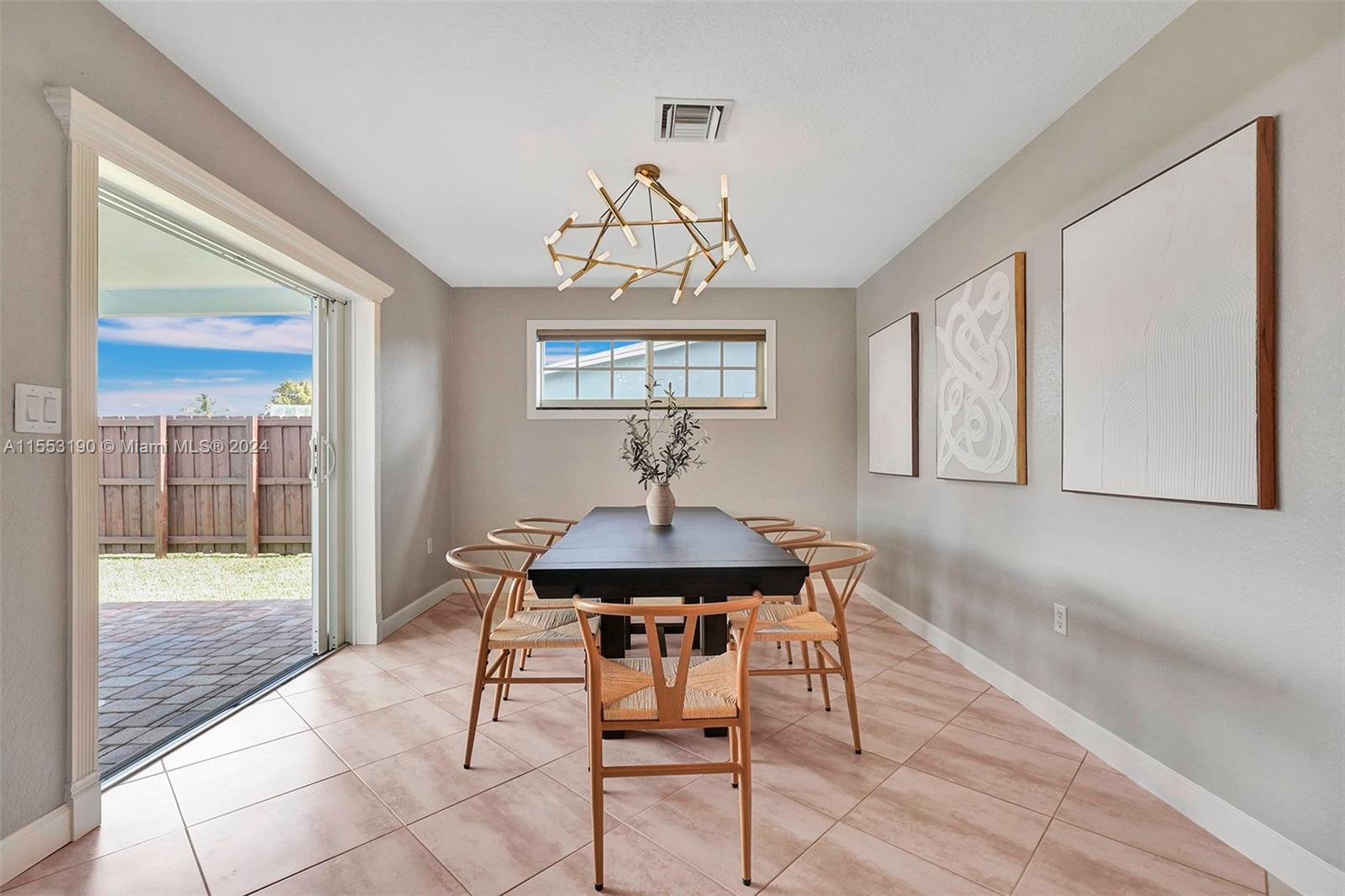 5321 Lincoln St, Hollywood, Florida 33021, 3 Bedrooms Bedrooms, ,2 BathroomsBathrooms,Residential,For Sale,5321 Lincoln St,A11553190