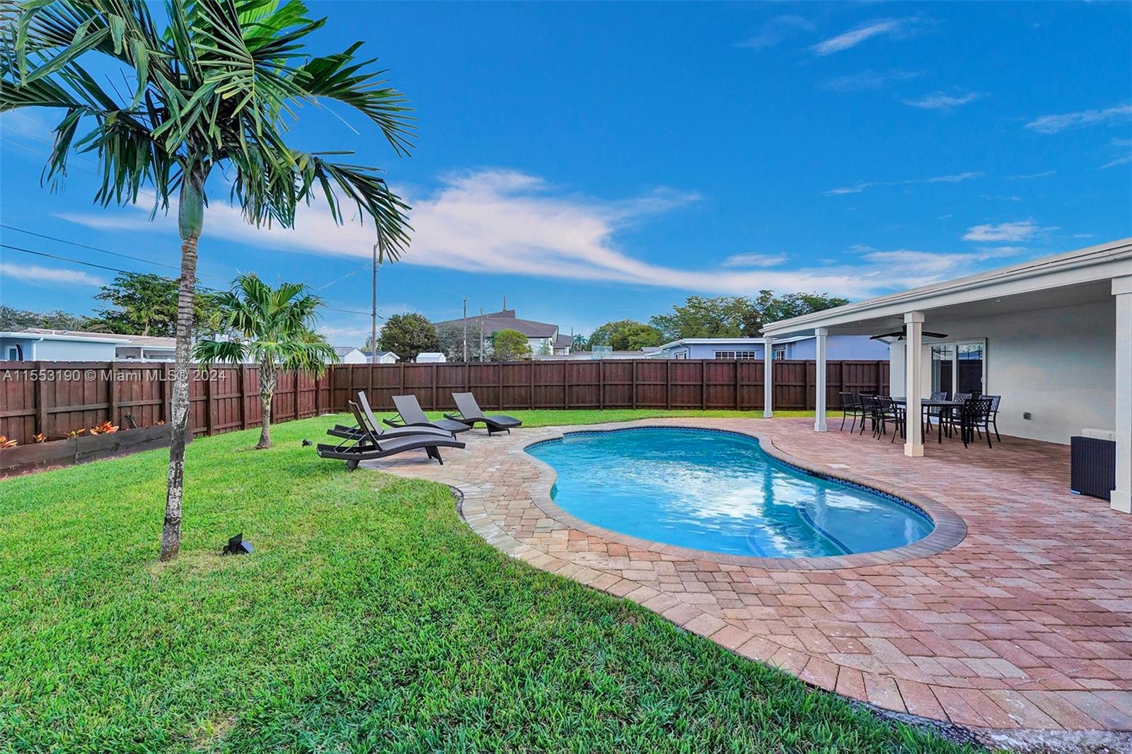 5321 Lincoln St, Hollywood, Florida 33021, 3 Bedrooms Bedrooms, ,2 BathroomsBathrooms,Residential,For Sale,5321 Lincoln St,A11553190