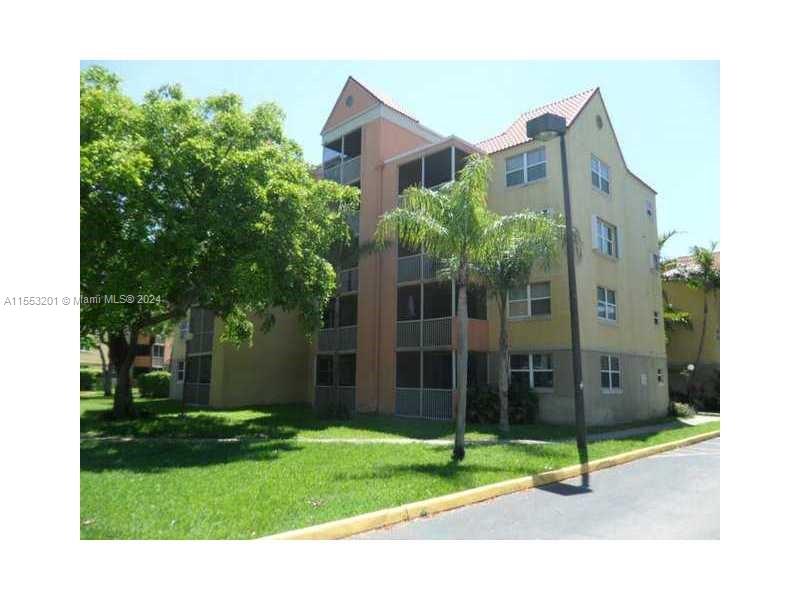 8343  Lake Dr #101 For Sale A11553201, FL