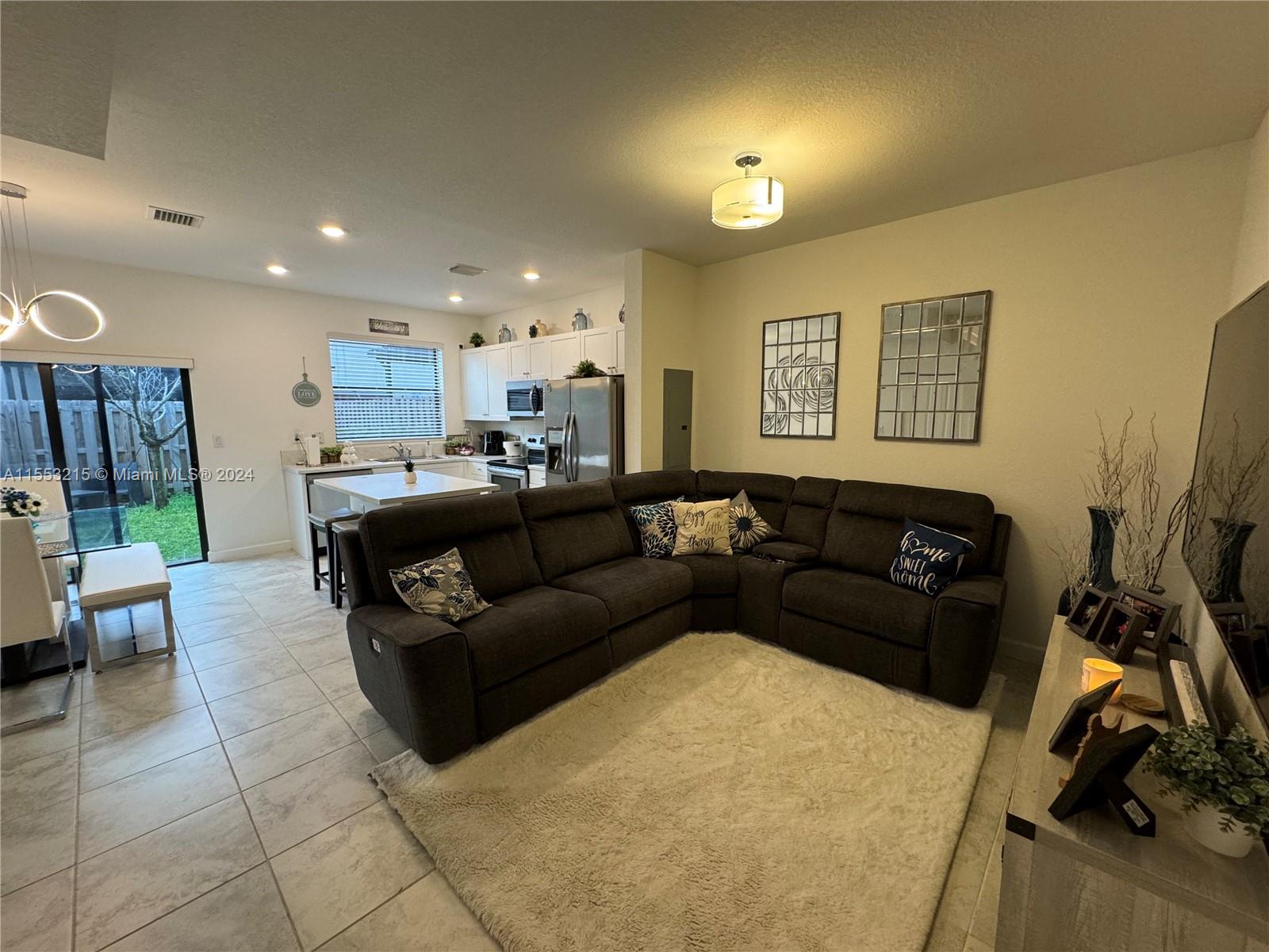 24970 SW 112th Ct 24970, Homestead, Florida 33032, 3 Bedrooms Bedrooms, ,3 BathroomsBathrooms,Residentiallease,For Rent,24970 SW 112th Ct 24970,A11553215