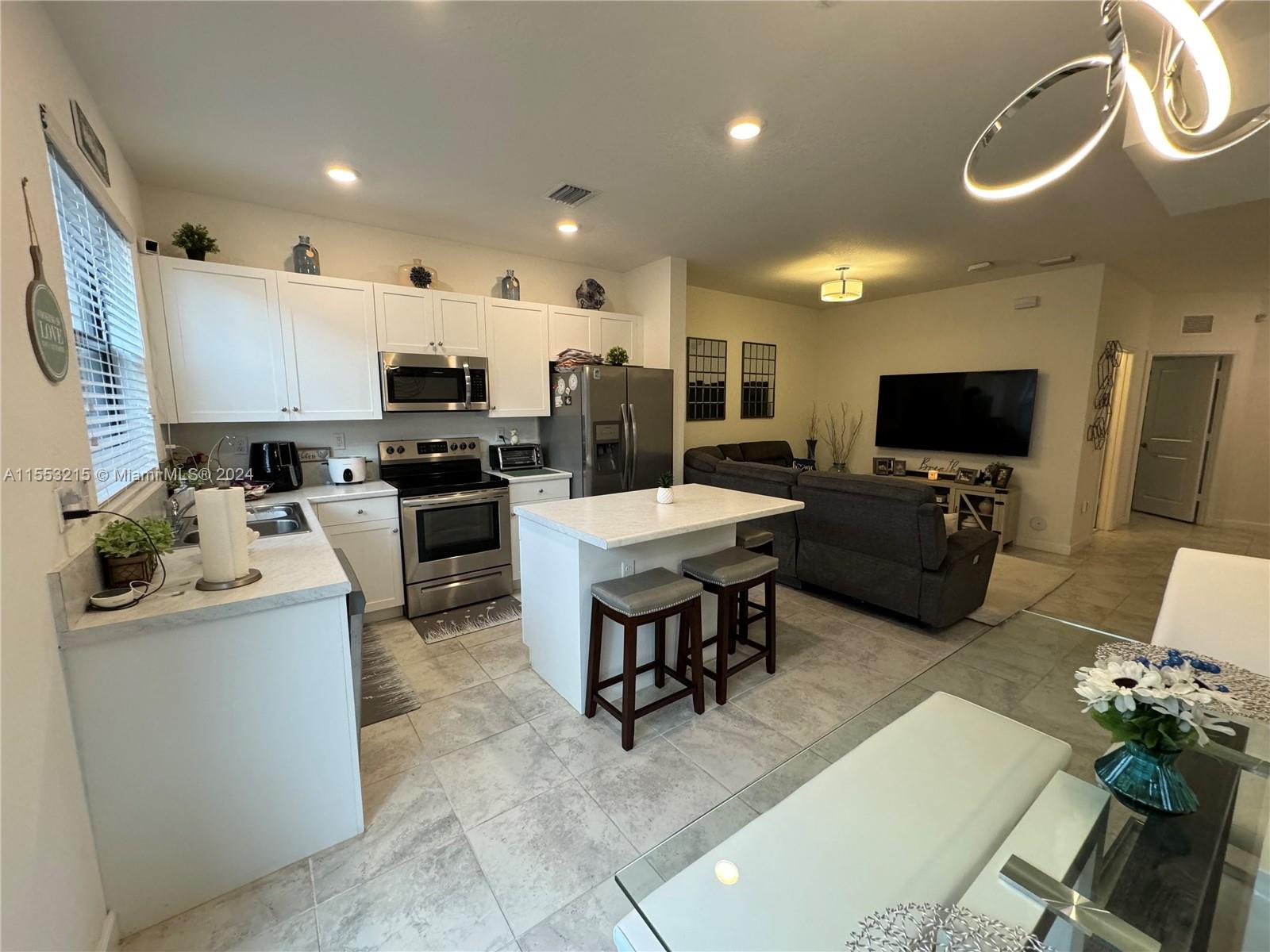 24970 SW 112th Ct 24970, Homestead, Florida 33032, 3 Bedrooms Bedrooms, ,3 BathroomsBathrooms,Residentiallease,For Rent,24970 SW 112th Ct 24970,A11553215