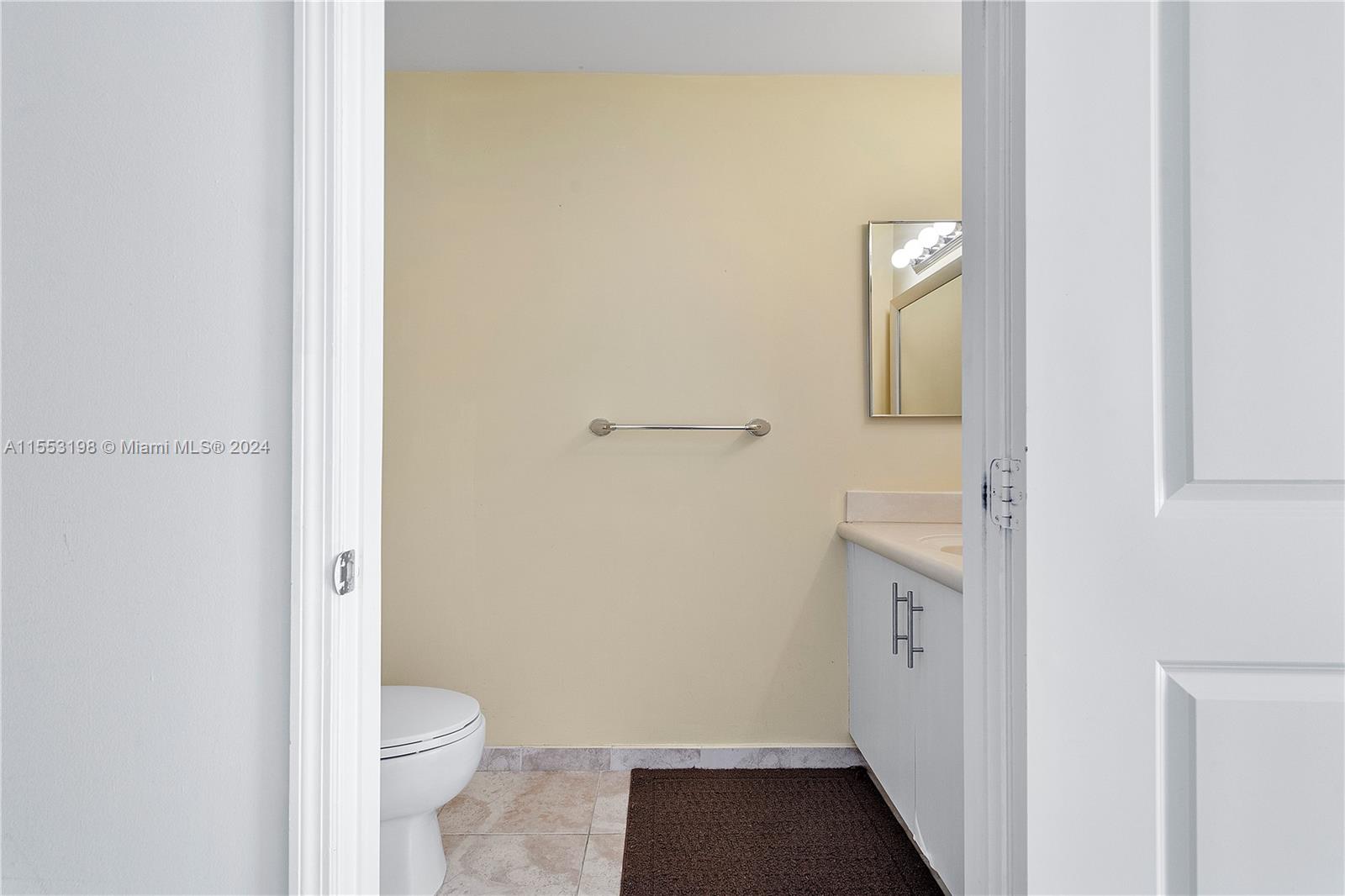 7900 Harbor Island Dr 507, North Bay Village, Florida 33141, 1 Bedroom Bedrooms, ,1 BathroomBathrooms,Residential,For Sale,7900 Harbor Island Dr 507,A11553198